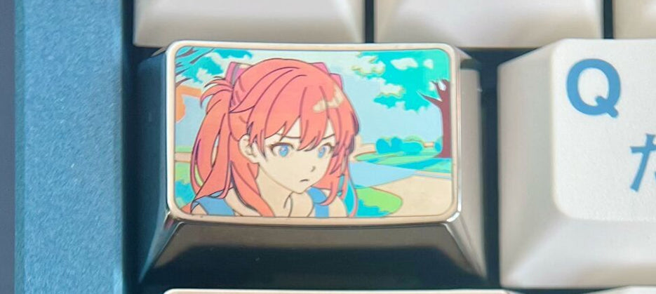 Asuka has a set of left large key positions, titanium alloy carved personalized keycaps, and decorative keycaps.