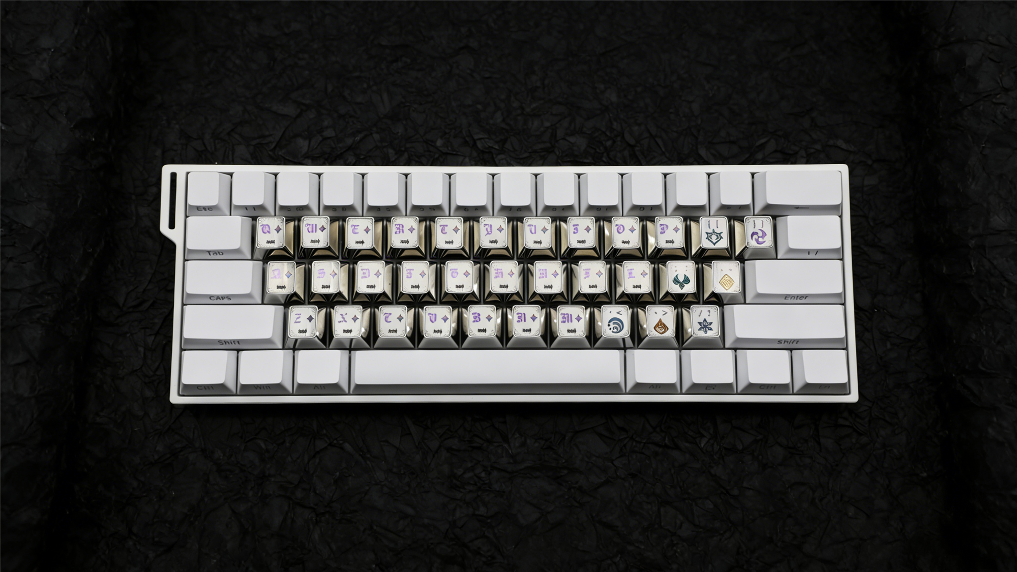 Genshin Impact theme design, 26 letter+7 symbol keys, titanium alloy personalized keycaps, game design custom metal carved decorative keycaps