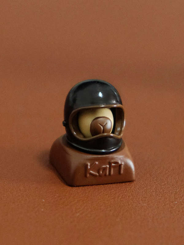 Capybara with helmet, magnetic structure resin keycaps, decorative keycaps