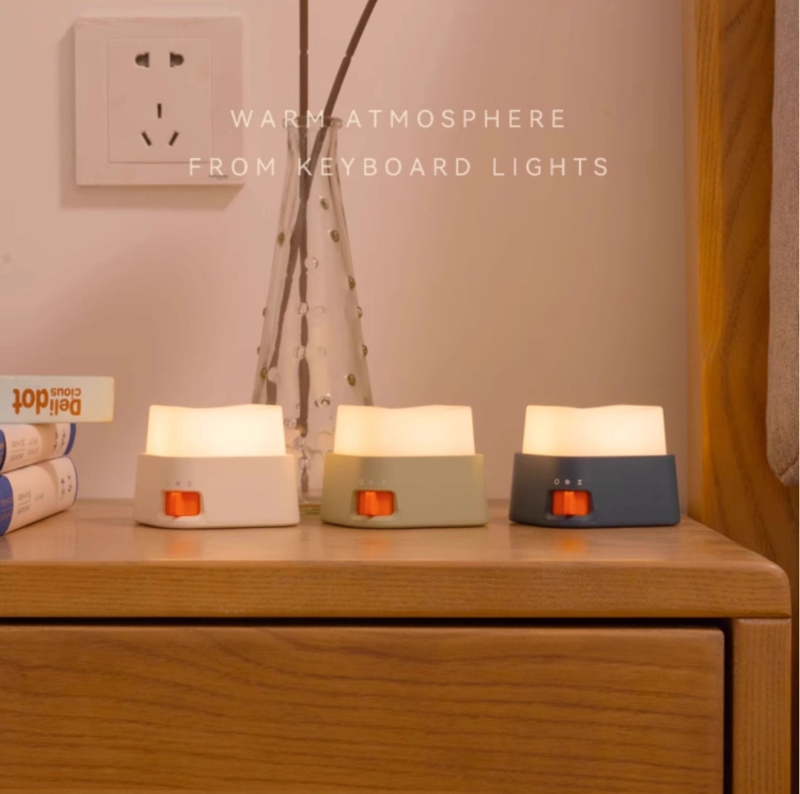 Mini keyboard key light decompression emotional office ornament desktop keycap design small night light charging creative toy