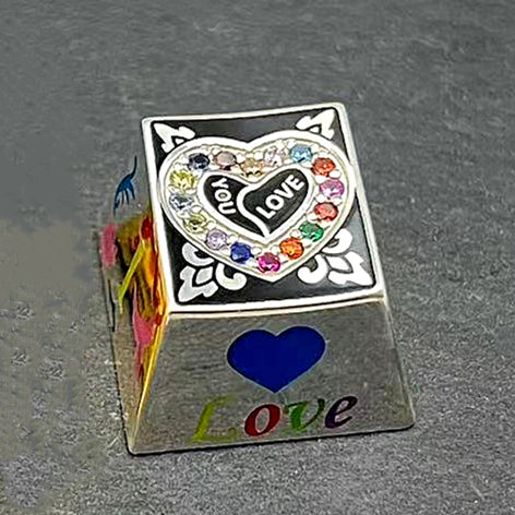 Specially customized for love, with artificial gemstones inlaid on the top, made of pure silver. Mechanical keyboard decorative keycaps, personalized keycaps.
