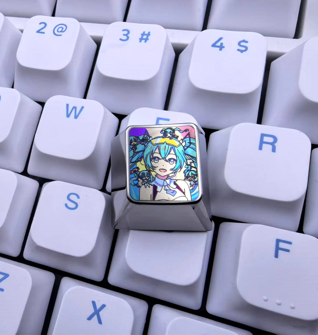 Hatsune Miku, 1U titanium alloy personalized keycap, metal engraving decorative keycap, animation keycap