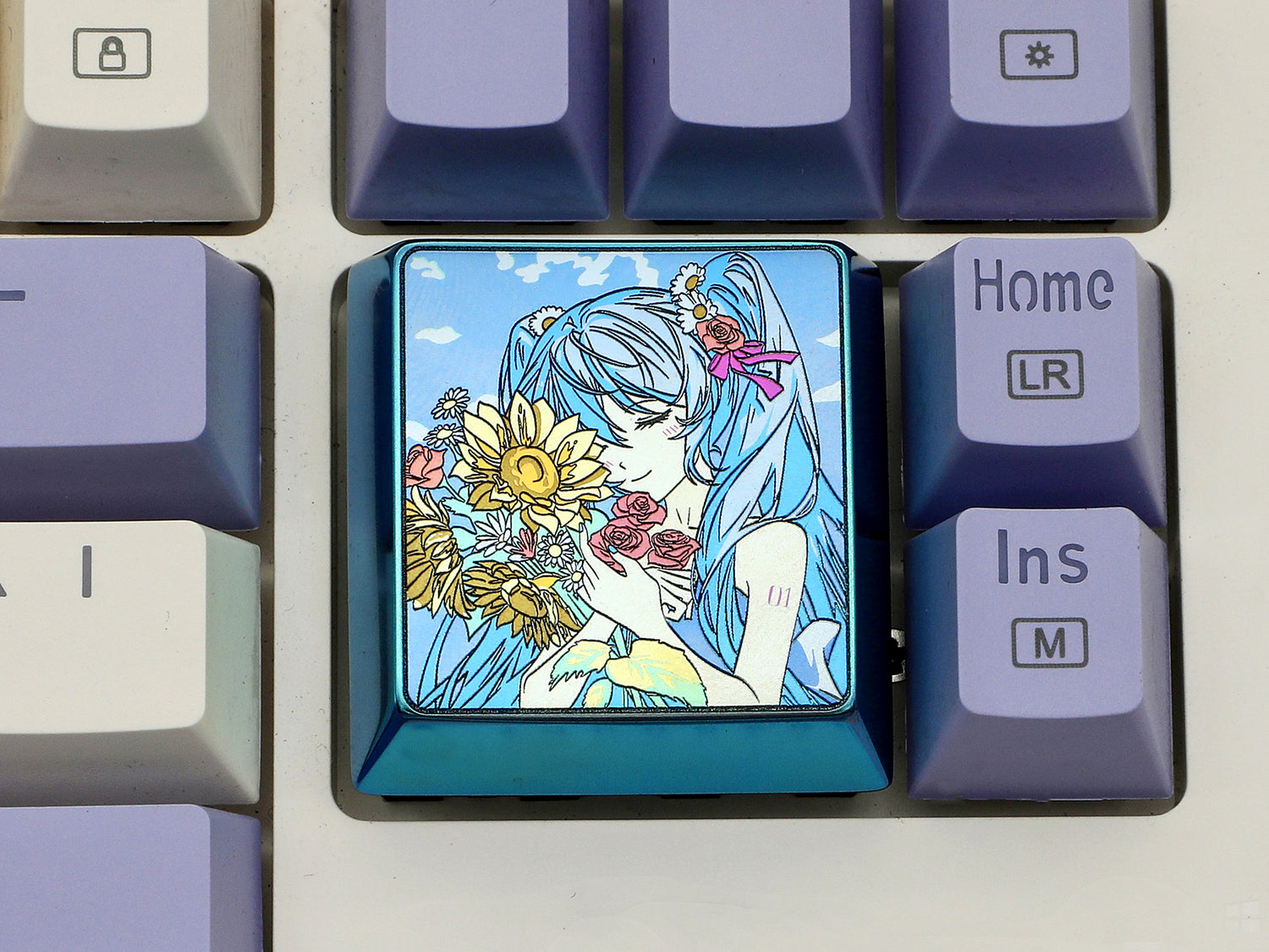 Hatsune Miku 4u titanium alloy colored key cap, personalized key cap mechanical keyboard decorative key cap