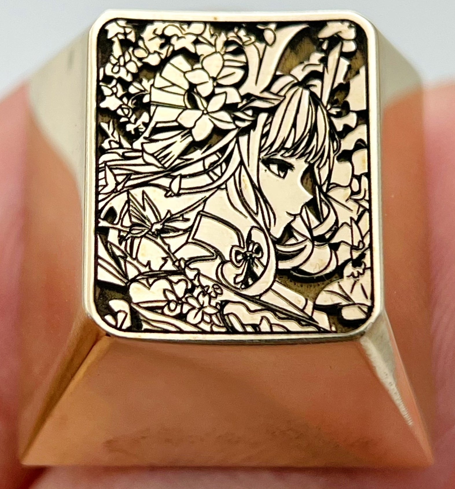 Yae Miko, Raiden Shogun, 1U brass material deep carved personalized keycap.