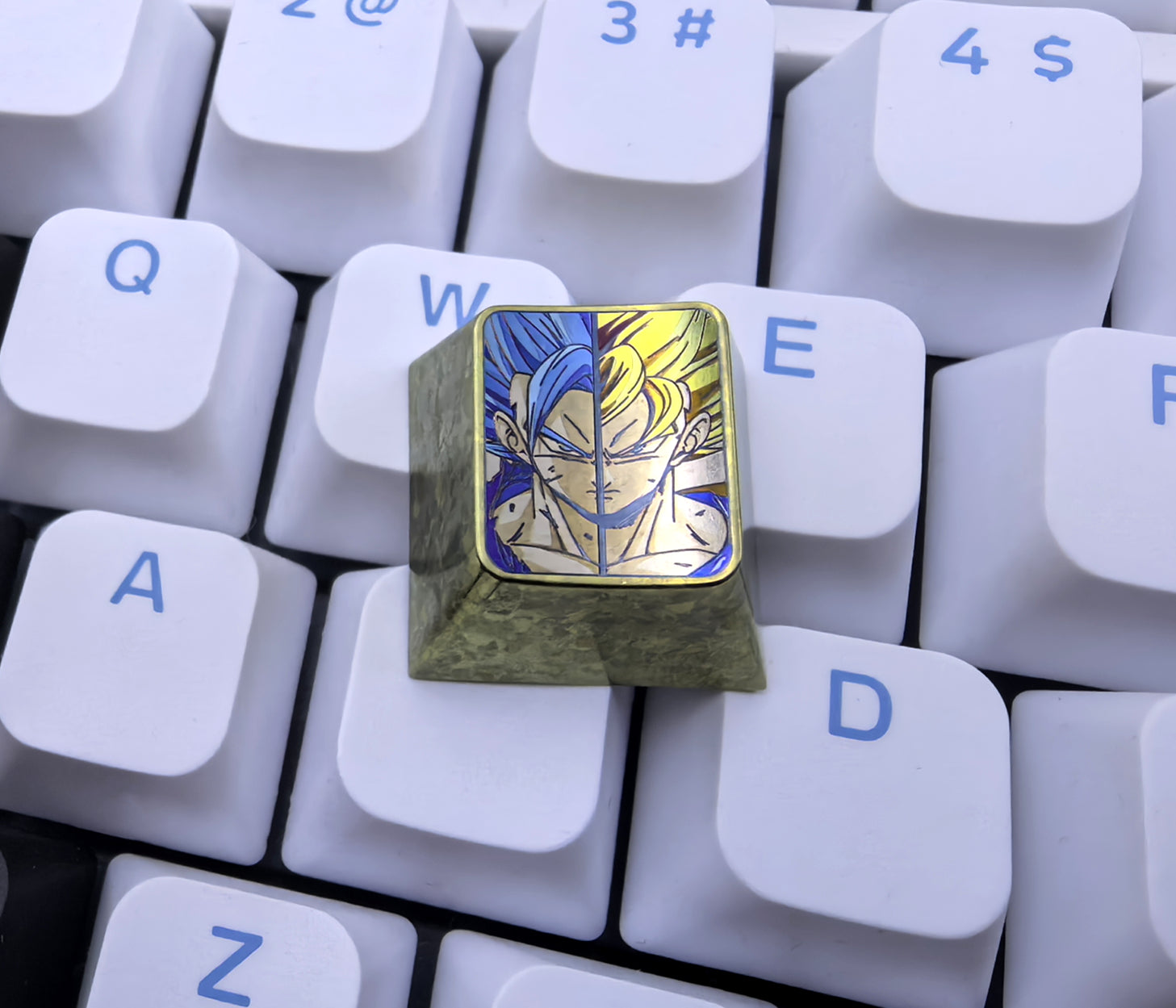 Dragon Ball, Super Saiyan one, 1U titanium alloy personalized keycaps, metal decorative keycaps for anime characters.