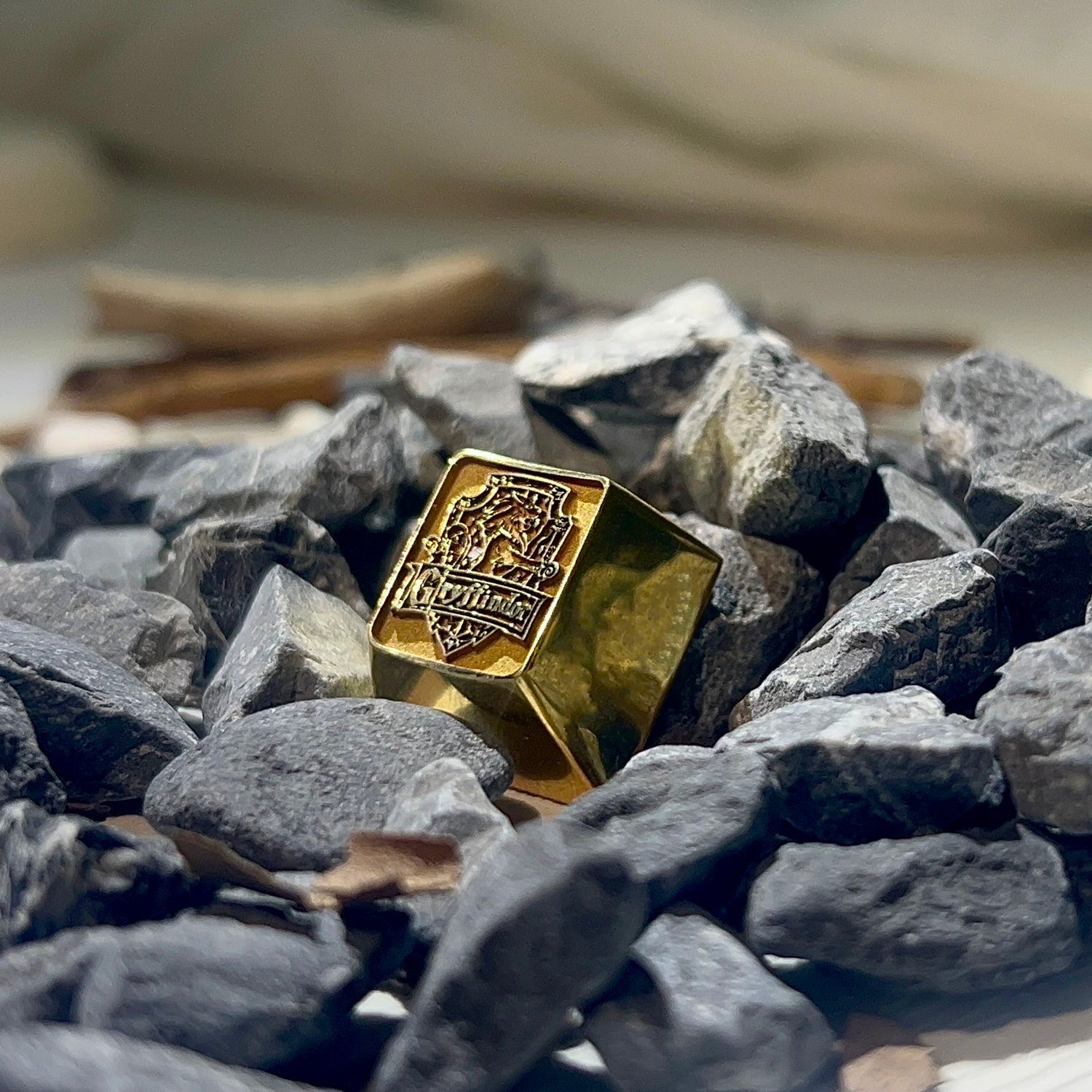 Harry Potter series, 1U brass college badge personalized keycaps, metal custom art keycaps, movie peripheral keycaps