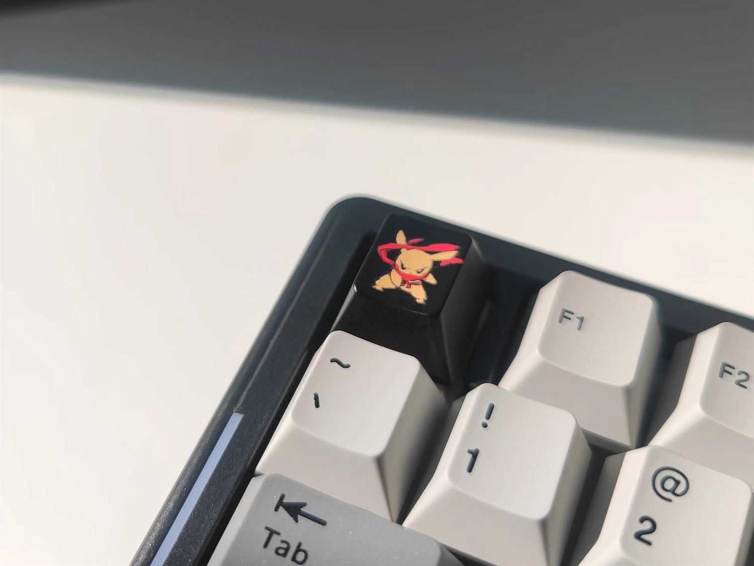 Pikachu,Aluminum alloy UV printed personalized keycaps, machine. Decorative keycaps for mechanical keyboards