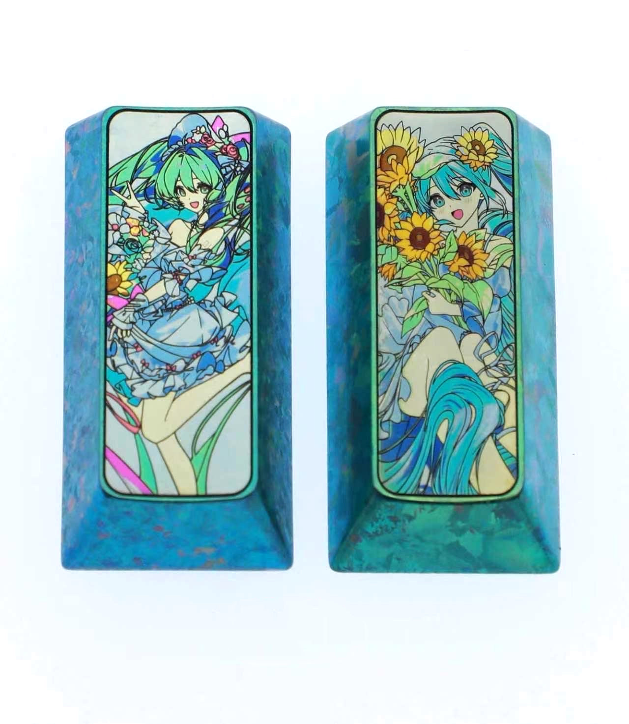 Hatsune Miku, PAD keypad number area,+/Enter key, vertical 2U titanium alloy personalized key cap, animation game cultural creative products, mechanical keyboard decorative key cap