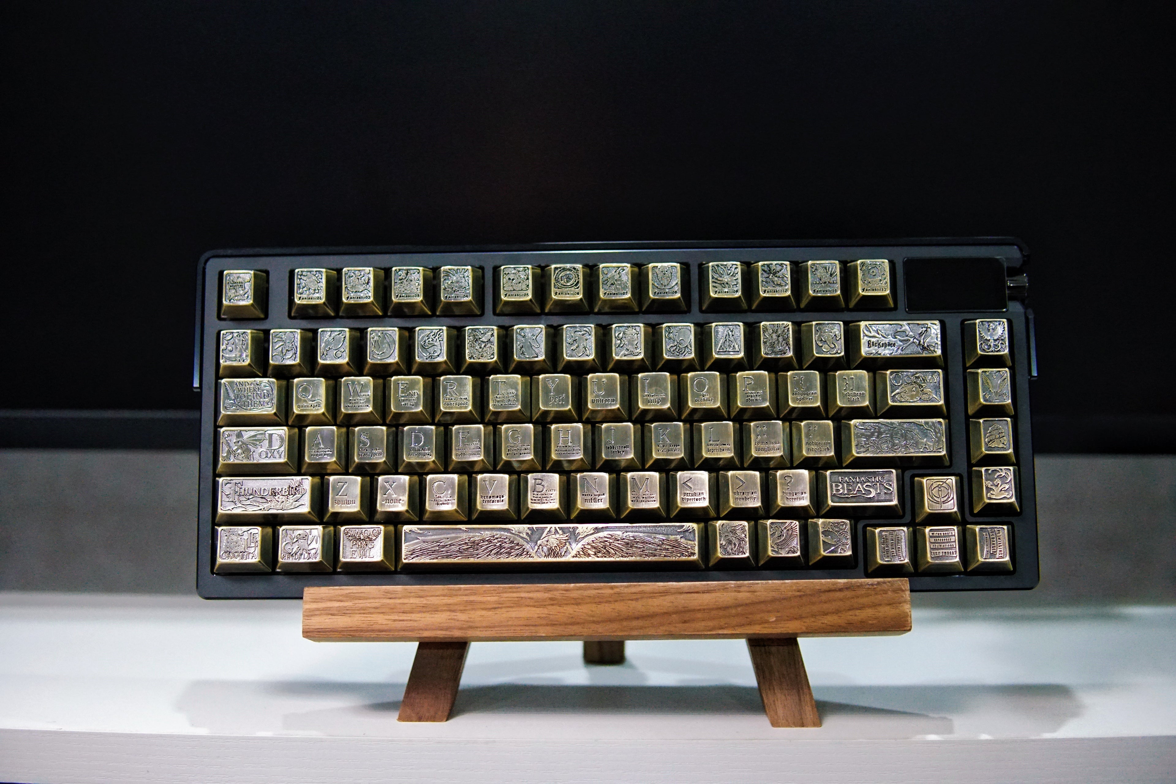 Fantastic Beasts theme, metal laser carved keycaps set, personalized keycaps made of zinc alloy material.