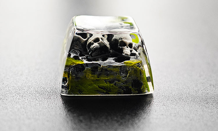 Mechanical keyboard, personalized resin keycaps, skull, soul, translucent, handmade, creative drop glue keycaps