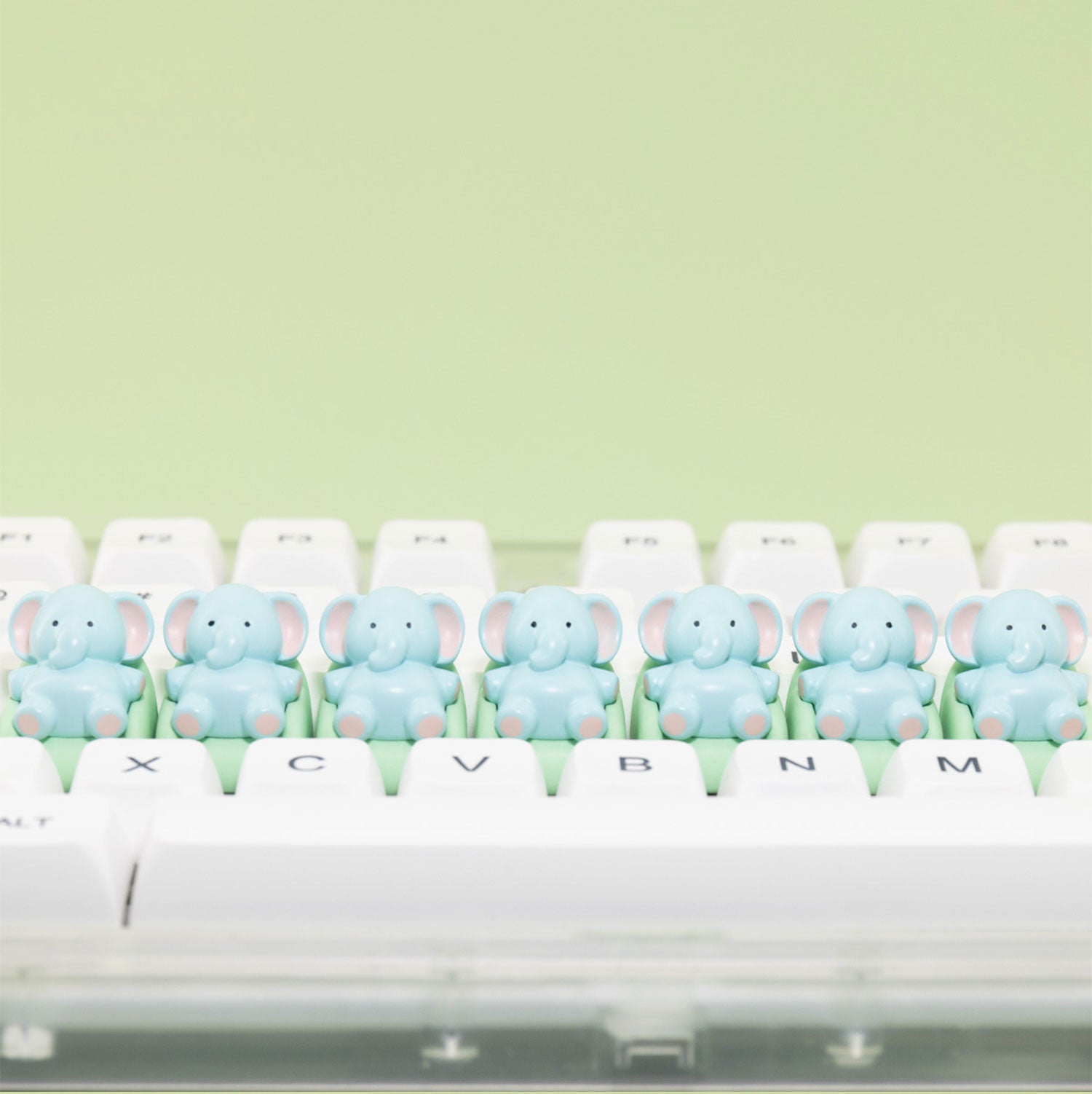 Leisure Time Theme, Small Animals Sitting on Sofa, Resin Spray Personalized Keycaps, Art Design Keycaps