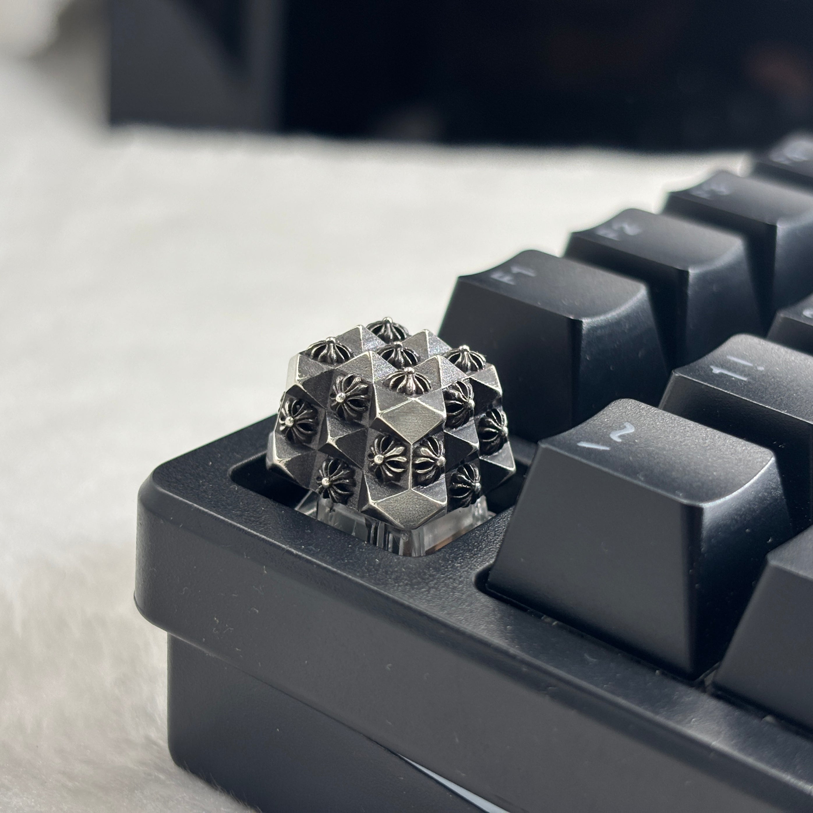 Chrome Hearts style, full keyboard key positions, 925 sterling silver custom trendy cultural keycaps, fashionable and personalized artistic decorative keycaps.