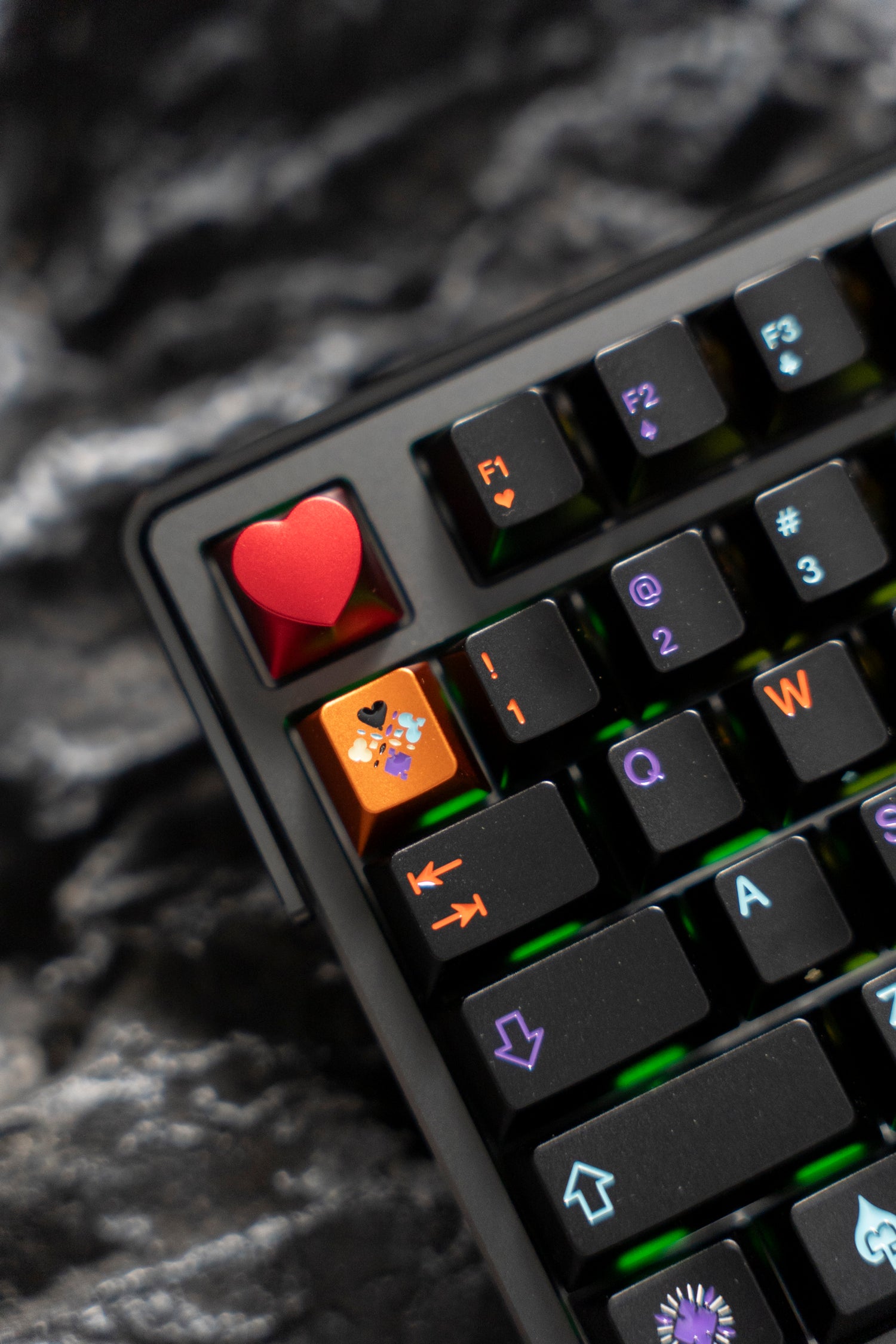 Poker directional keys 3D curved CNC aluminum alloy metal personalized keycaps