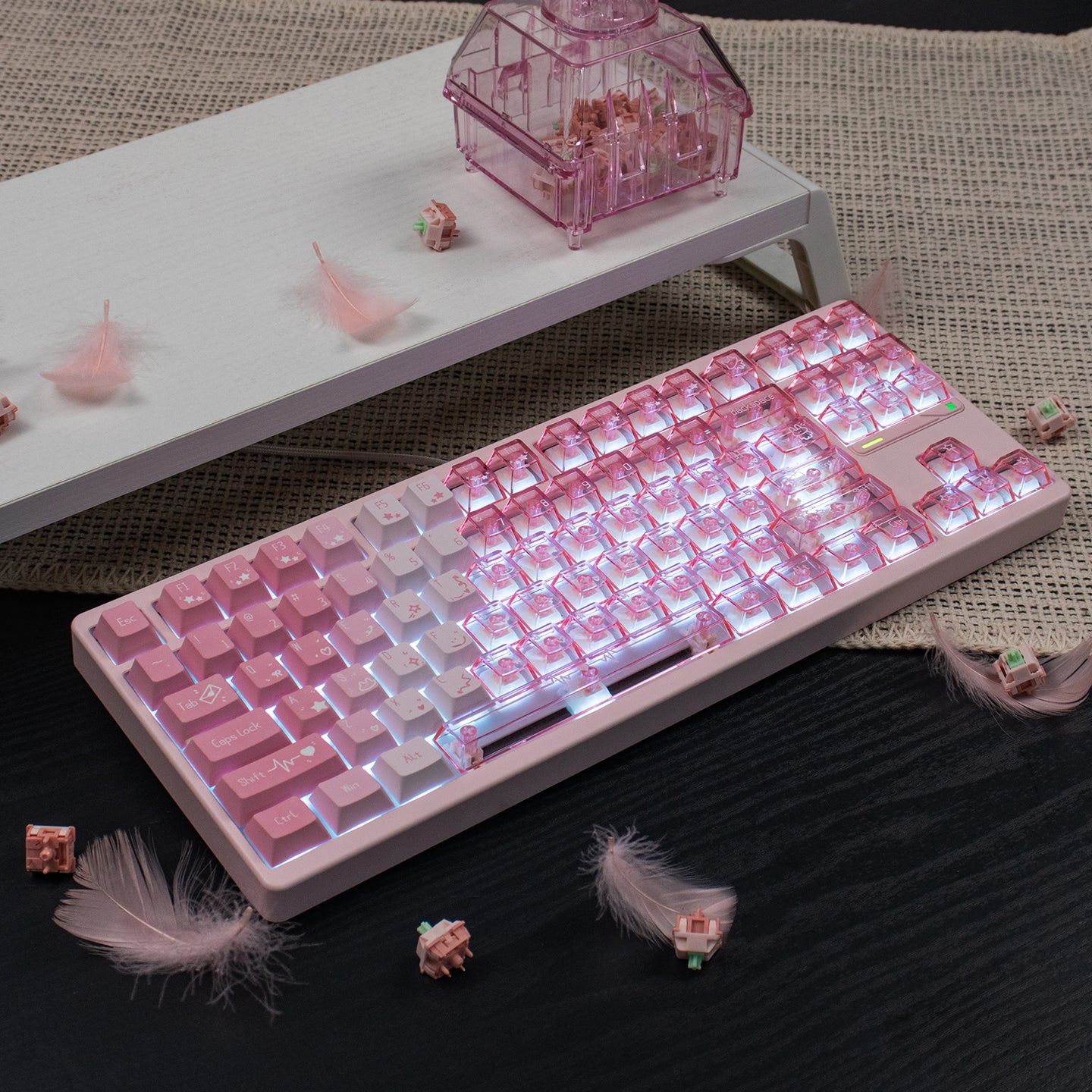 Snowy Mountain Strawberry Heartbeat Gradient Pink Transparent Mechanical Keyboard Keycaps Customization Complete Set PBT+PC Original Factory Height Set Keycaps