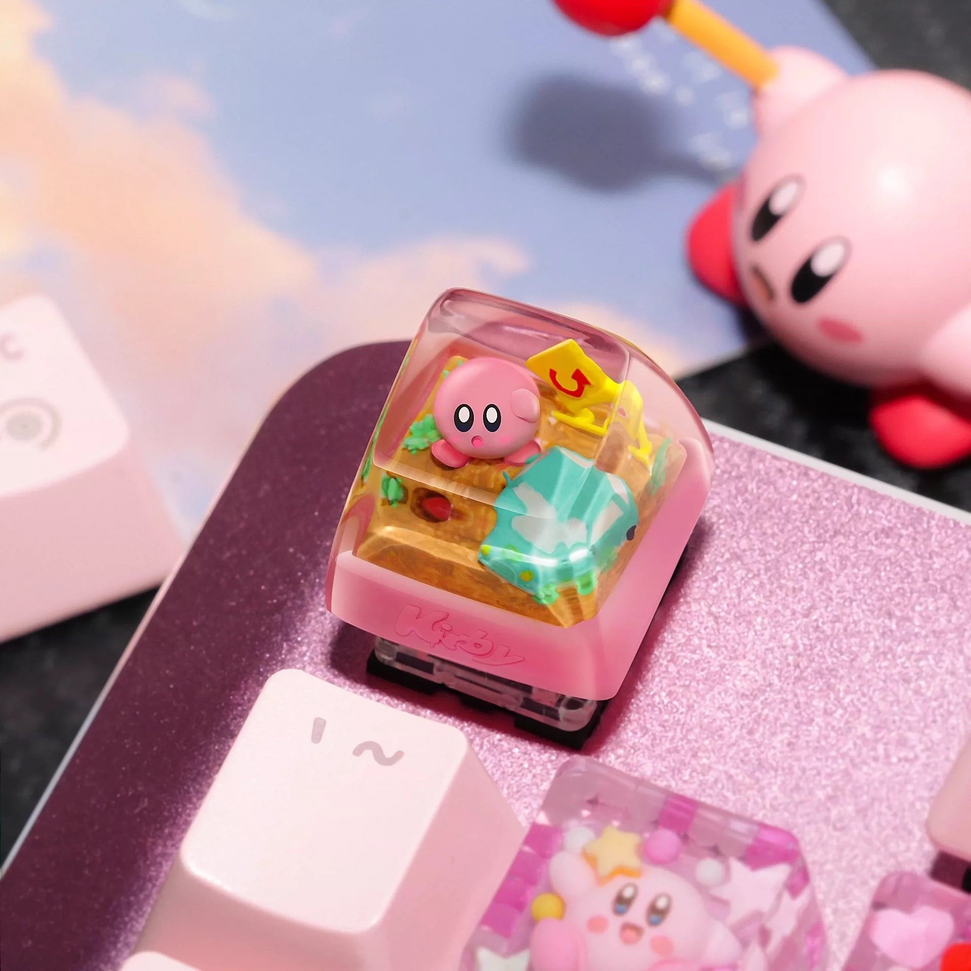 Kirby, Crystal drops of glue personalized keycaps, cultural and creative handmade resin keycaps for anime and gaming peripherals