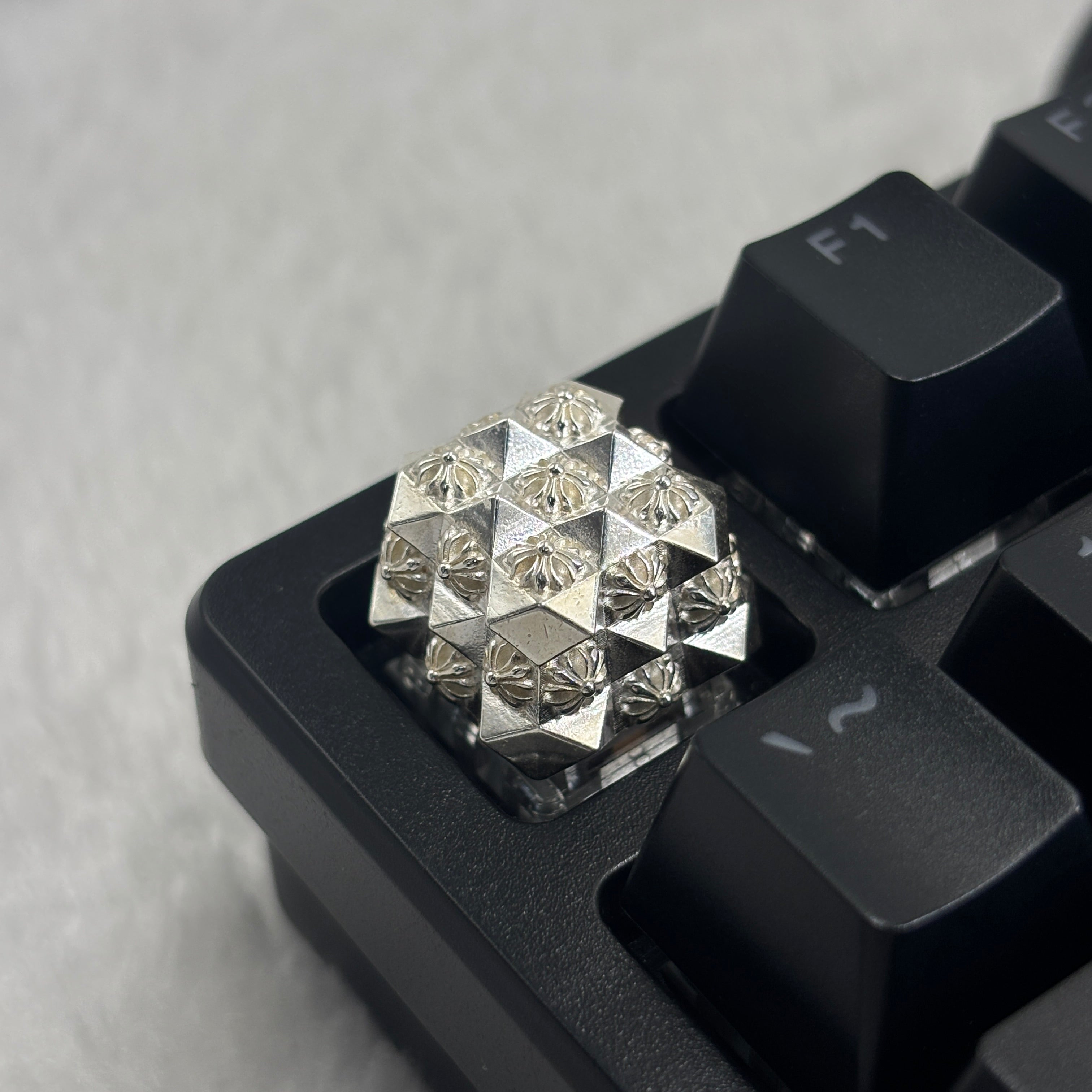 Chrome Hearts style, full keyboard key positions, 925 sterling silver custom trendy cultural keycaps, fashionable and personalized artistic decorative keycaps.