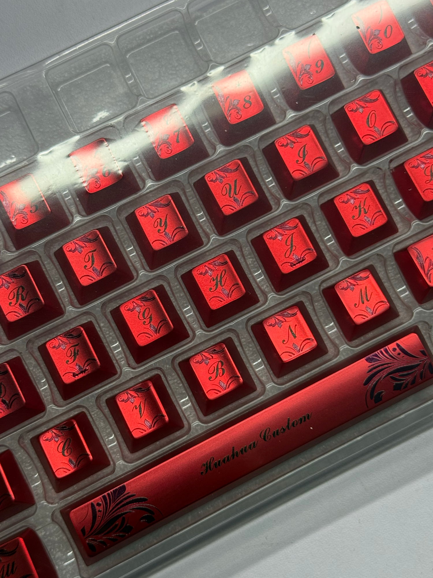 Metal electrophoretic red, floral font, metal set personalized keycap series.
