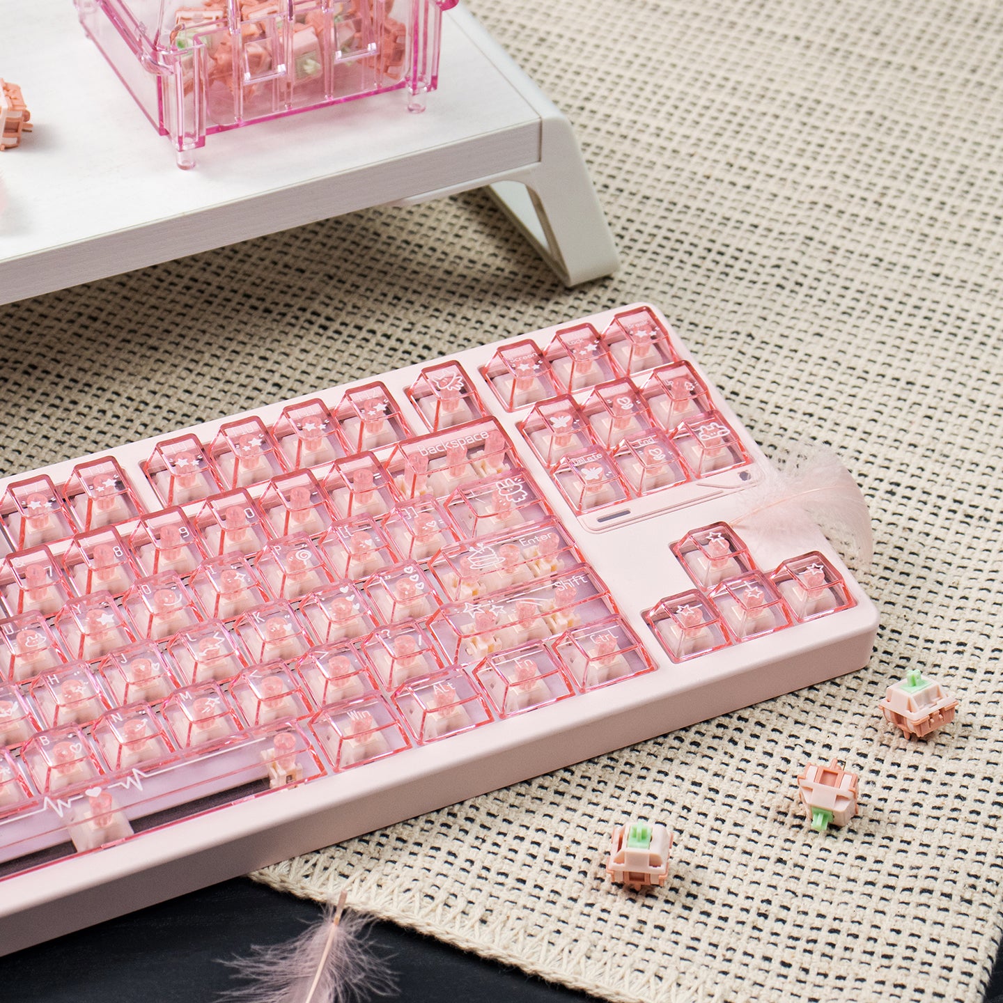 Snowy Mountain Strawberry Heartbeat Gradient Pink Transparent Mechanical Keyboard Keycaps Customization Complete Set PBT+PC Original Factory Height Set Keycaps