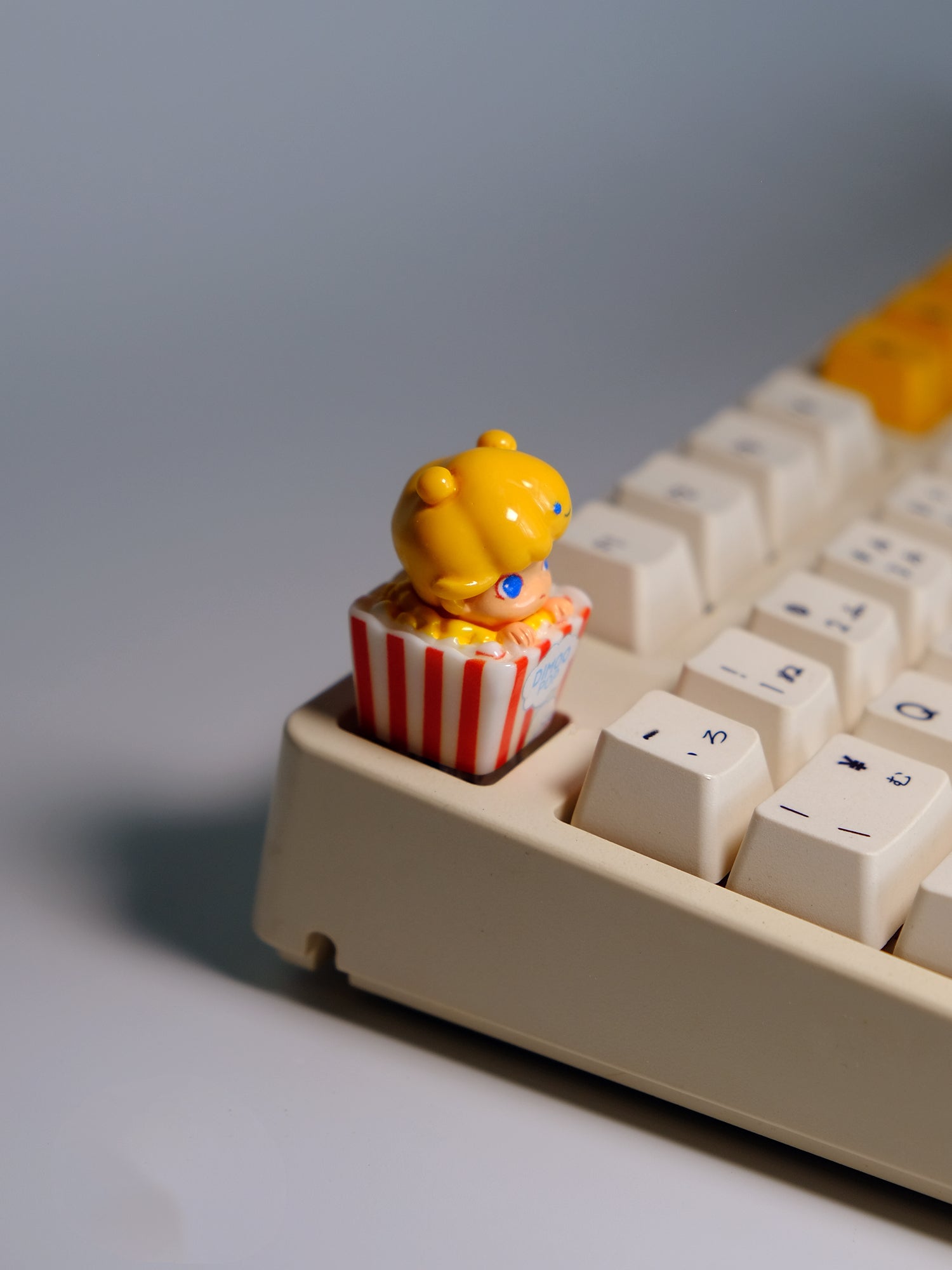 Popcorn Mengdi, 1U multi-layer multi-color resin covering process, artisankeycaps, playful dreamtalk personalized keycaps