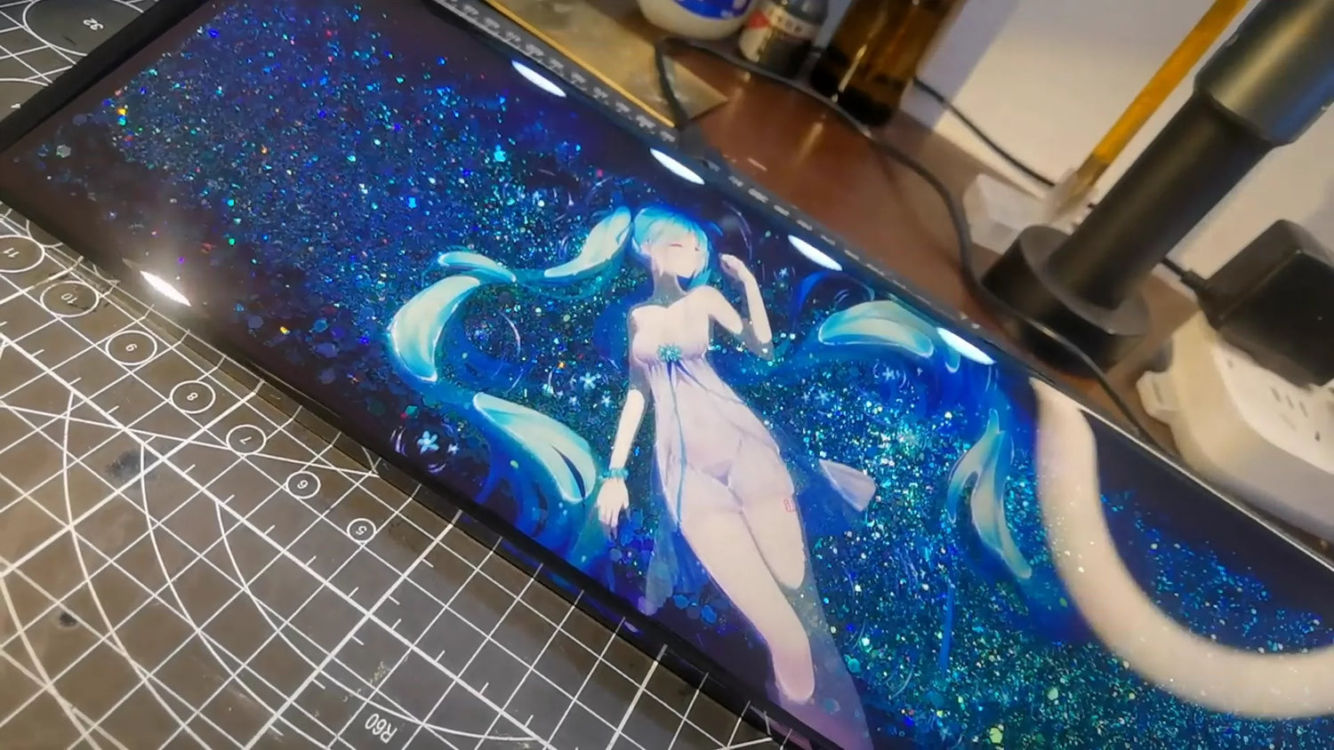 Hatsune Miku quicksand model, keyboard resin hand rest, palm rest, keyboard peripheral accessories