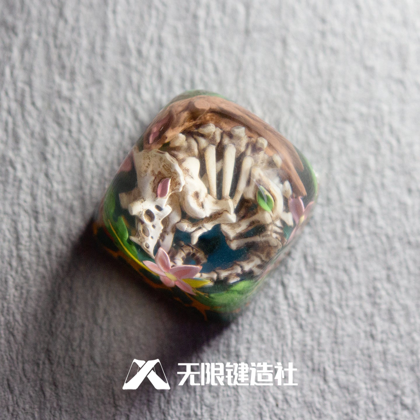 Miniature landscape Triceratops fossil, Crystal drops of glue material artisankeycaps, craftsman decorated keycaps.