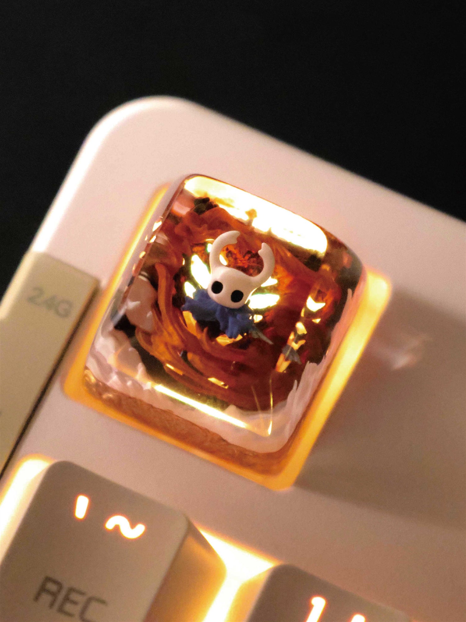 Hollow Knight, Crystal drops of glue personalized keycaps, game art keycaps, decorative keycaps