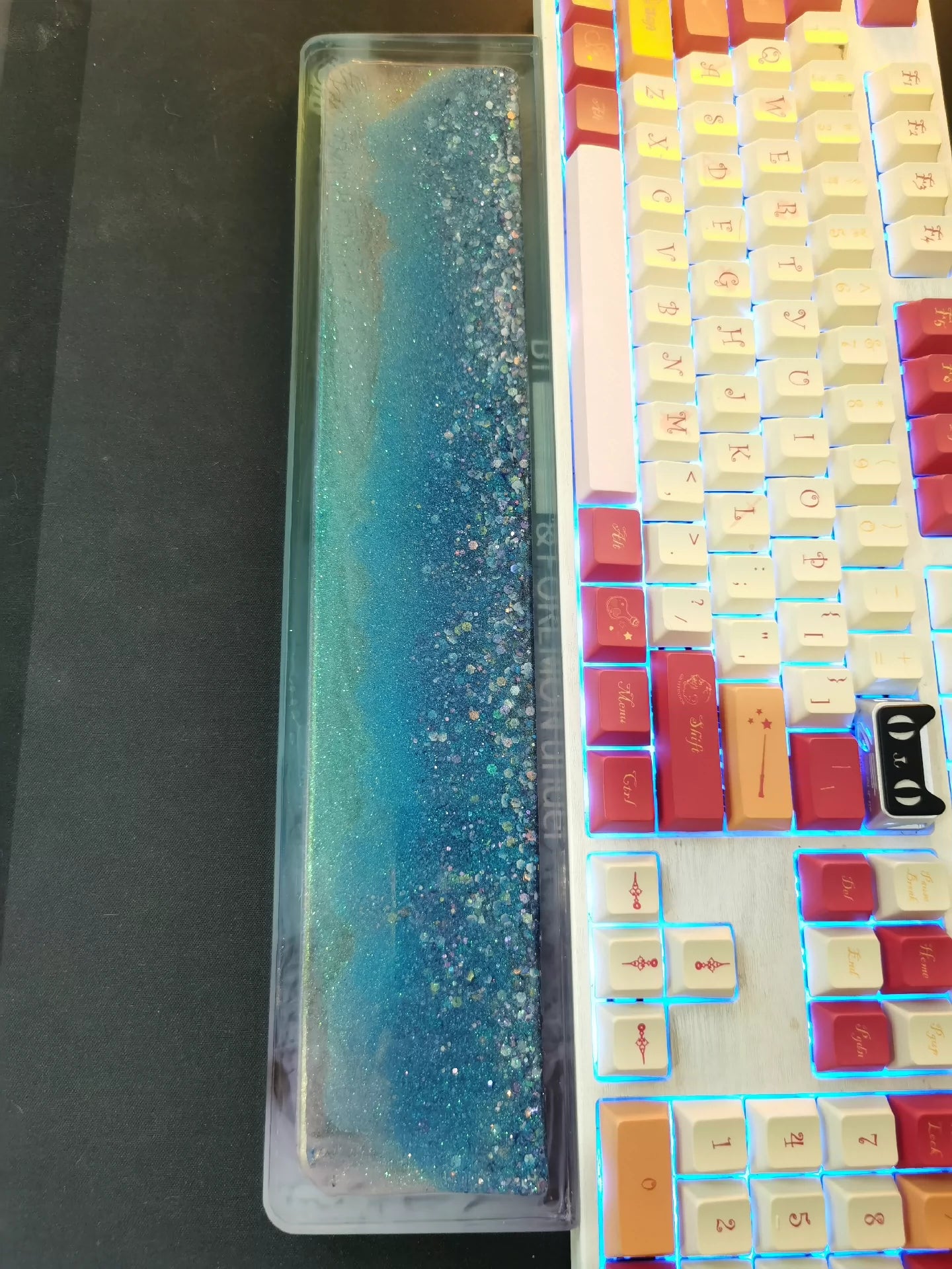 Flowing sand hand support. Image style named Sea Demon, handmade custom resin handle, keyboard accessories