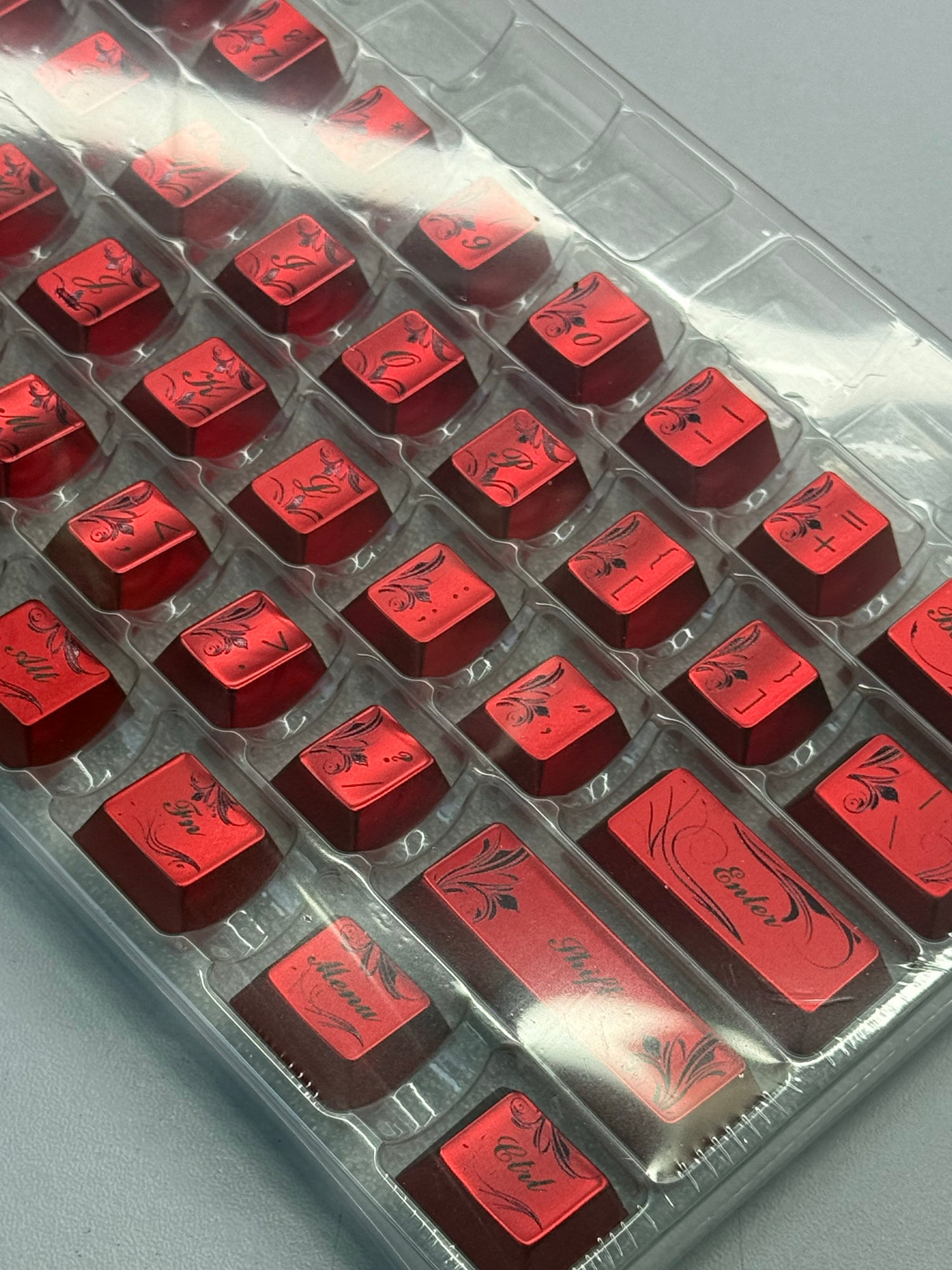 Metal electrophoretic red, floral font, metal set personalized keycap series.