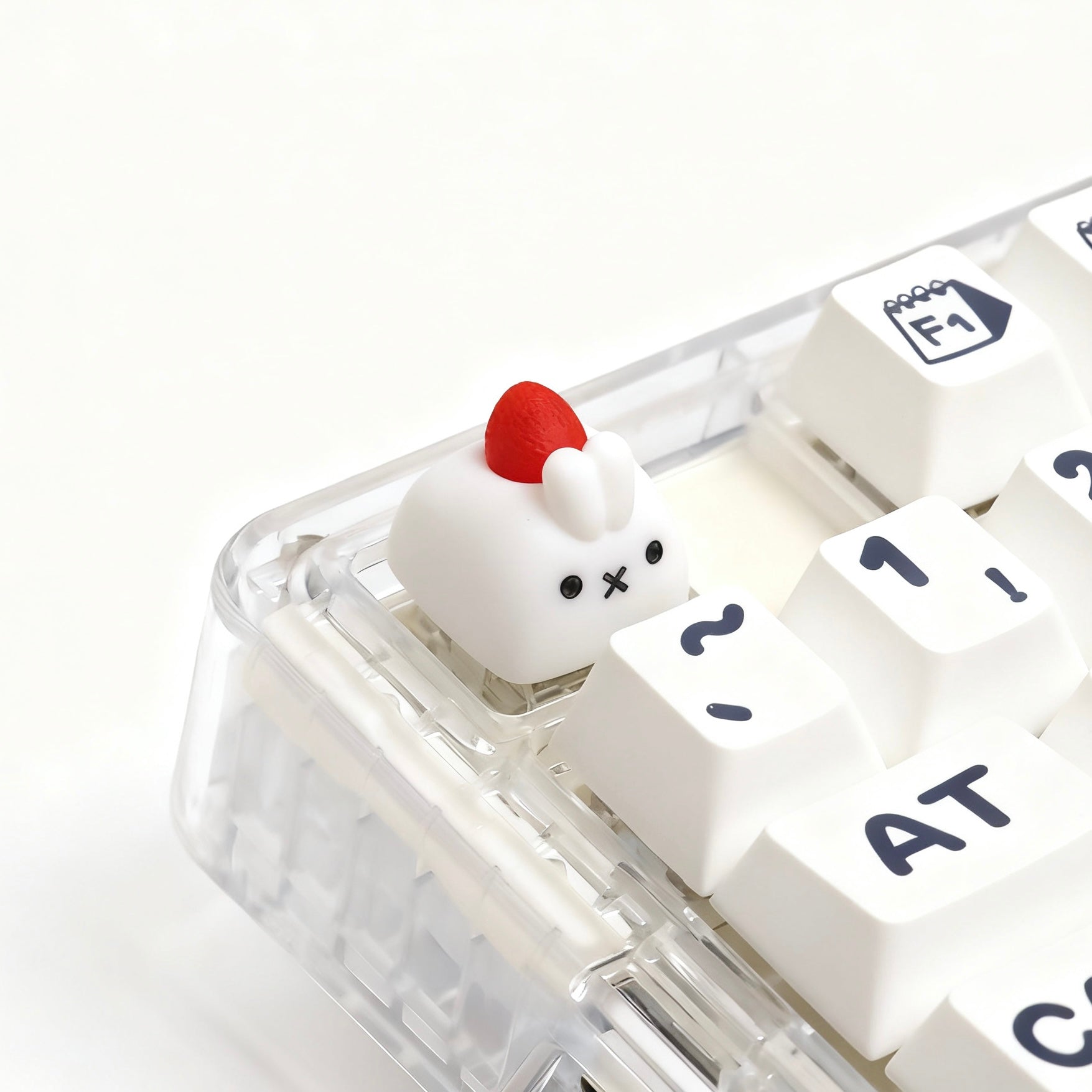Cute cartoon bunny, multi-color resin molded small animal personalized keycap mechanical keyboard artisankeycaps