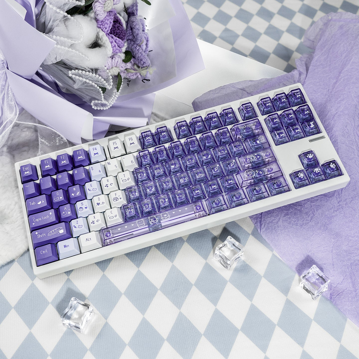 Snowy Mountain Strawberry Heartbeat Gradient Pink Transparent Mechanical Keyboard Keycaps Customization Complete Set PBT+PC Original Factory Height Set Keycaps