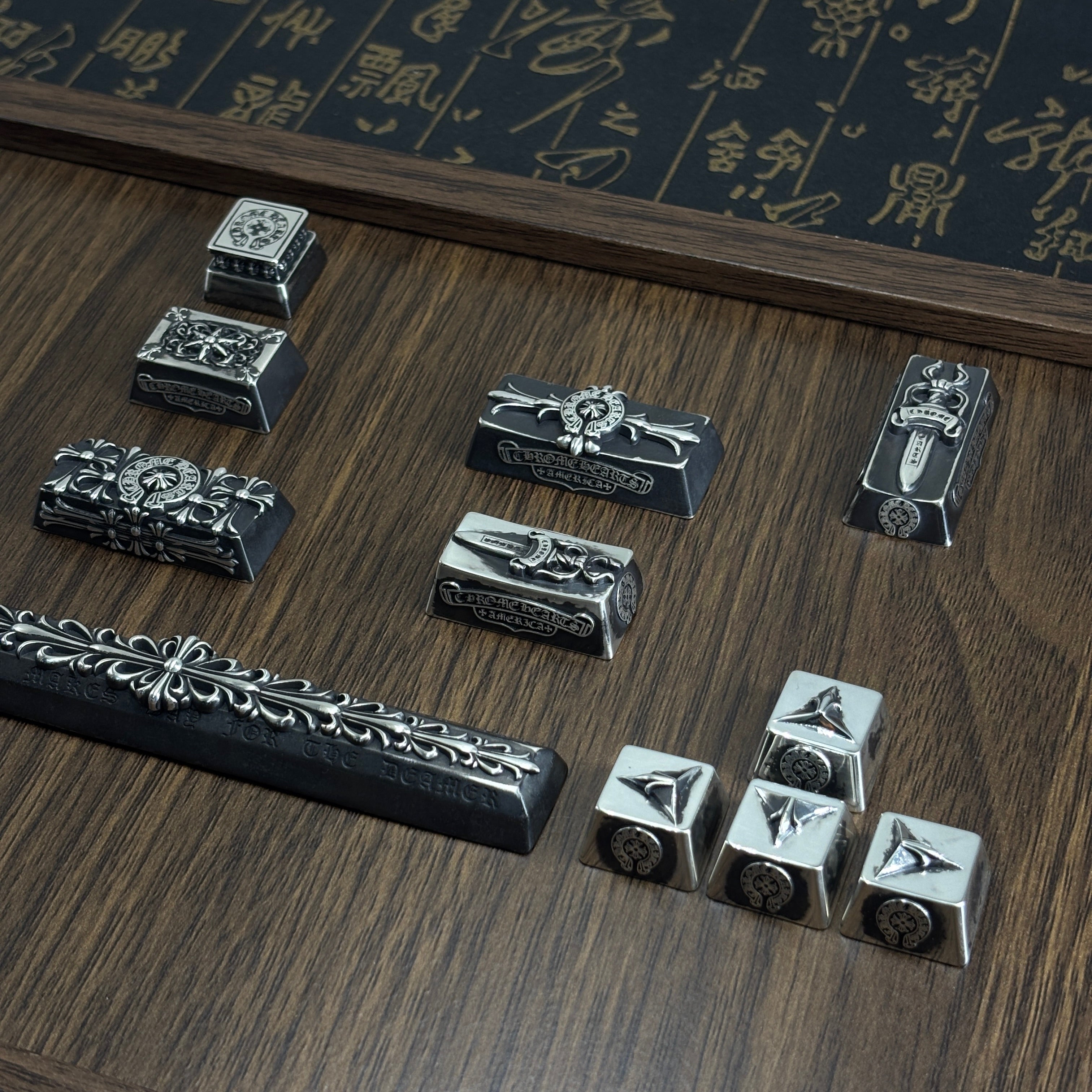Chrome Hearts style, Metal retro patterned personalized keycaps, trendy and fashionable with decorative keycaps