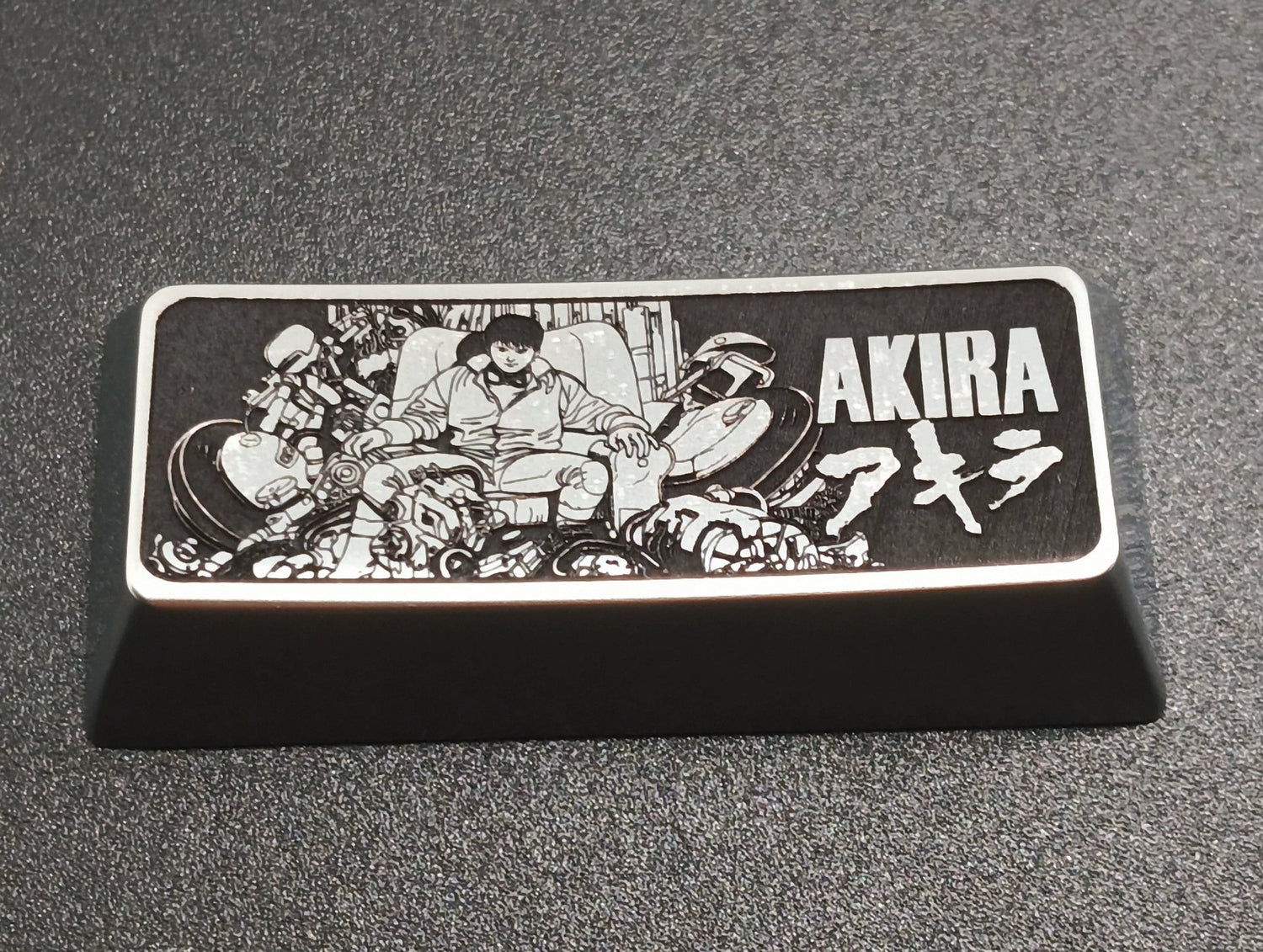 Akira, Cyberpunk 2.25U metal personalized keycap, available in zinc, aluminum, titanium, optional. Anime game culture creative decoration keycaps