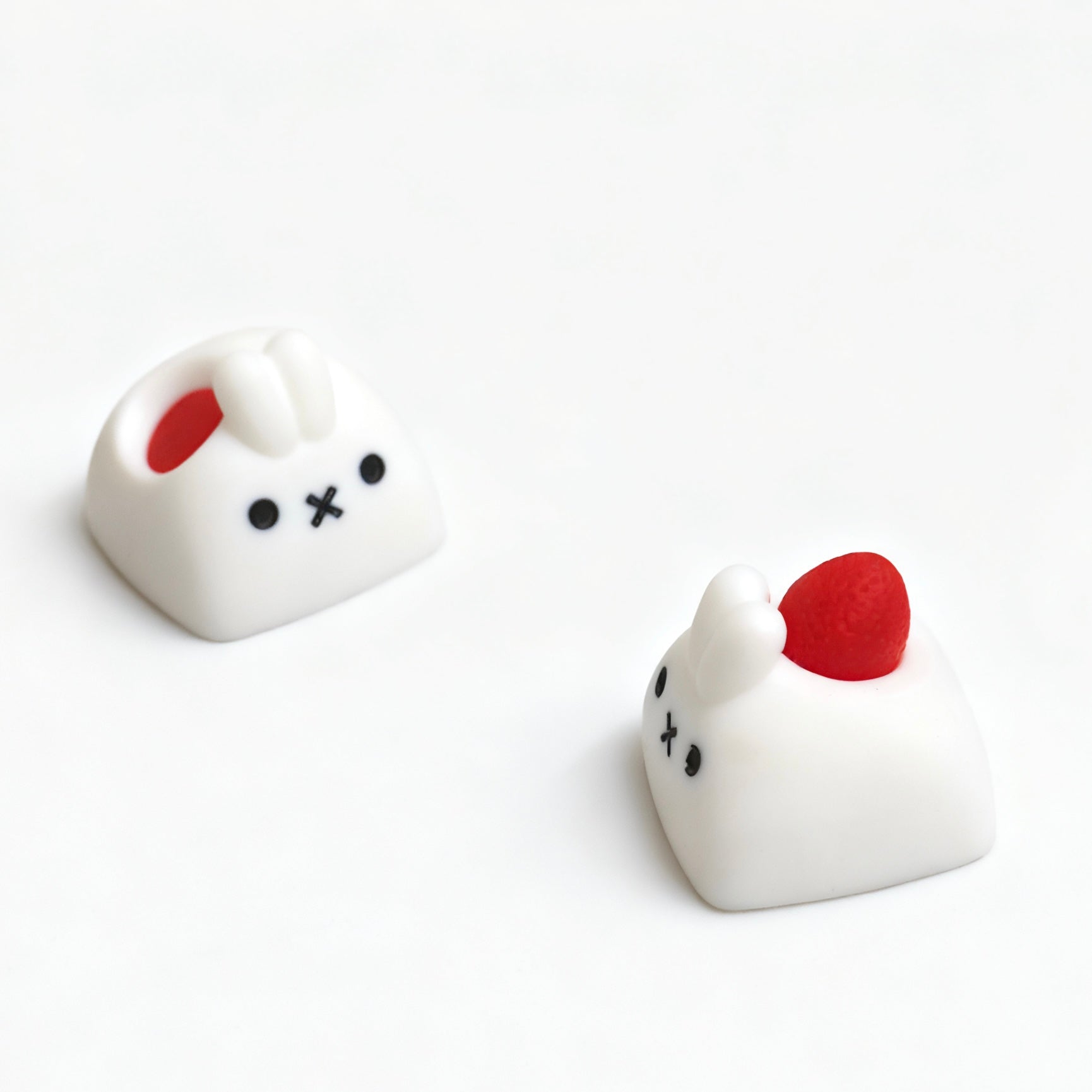 Cute cartoon bunny, multi-color resin molded small animal personalized keycap mechanical keyboard artisankeycaps