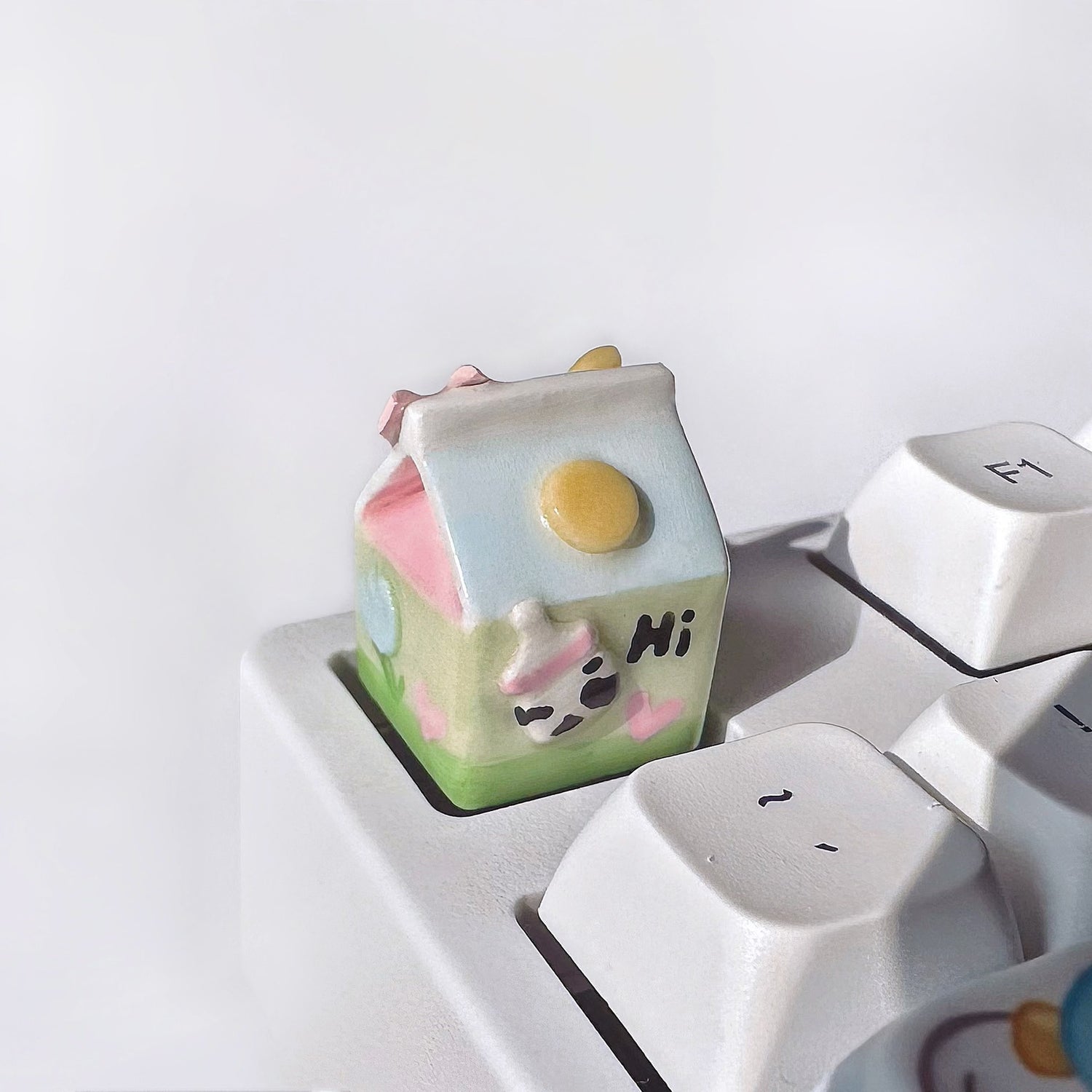 Handmade resin clay, stone plastic clay, personalized keycaps, artisankeycaps, mechanical keyboard decorative keycaps.