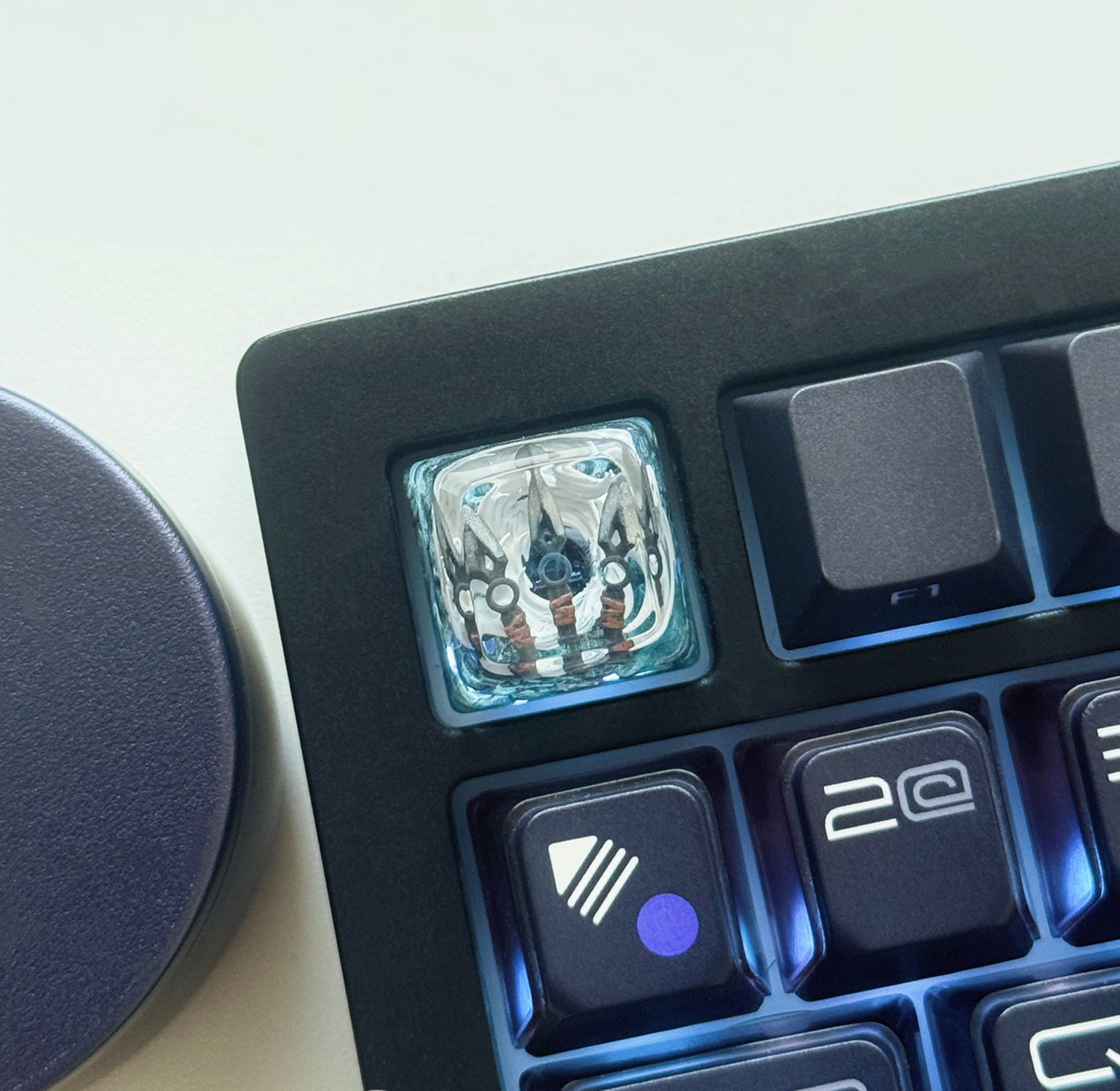 VALORANT, Valorant Jett weapons keycaps, Crystal drops of glue package personalized keycaps.