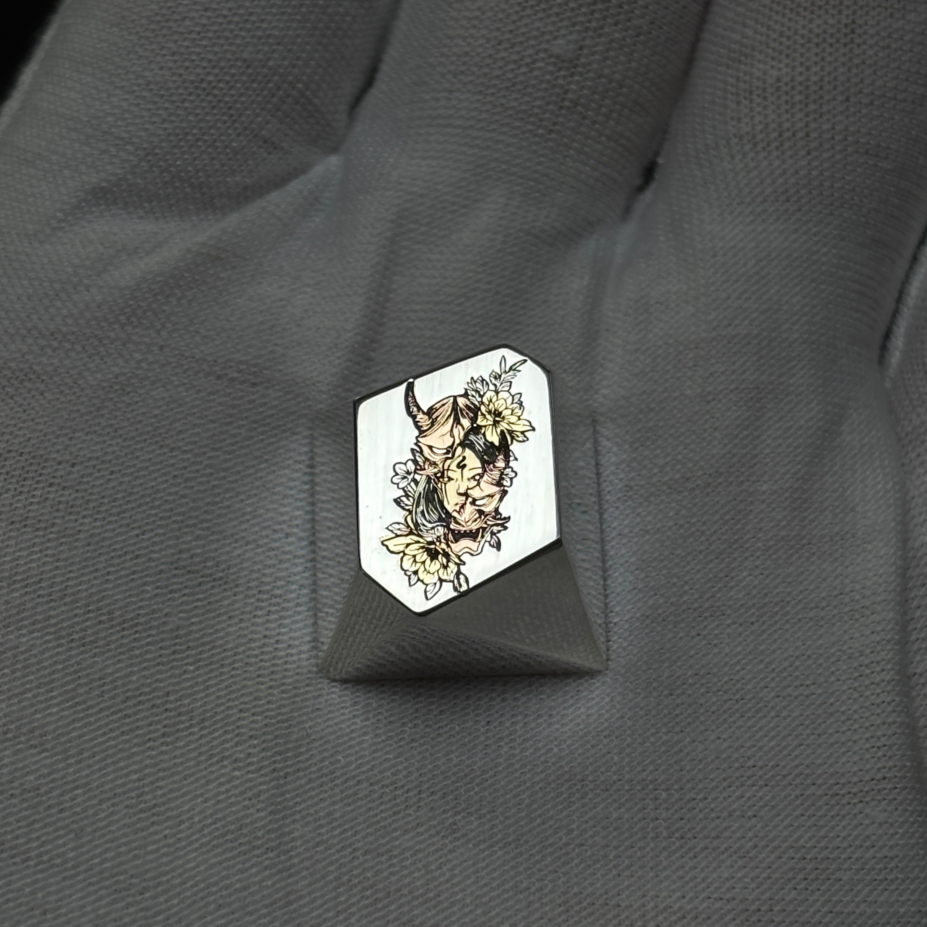 925 pure silver keycaps, irregular shapes, personalized keycaps, metal carved cultural and creative keycaps.