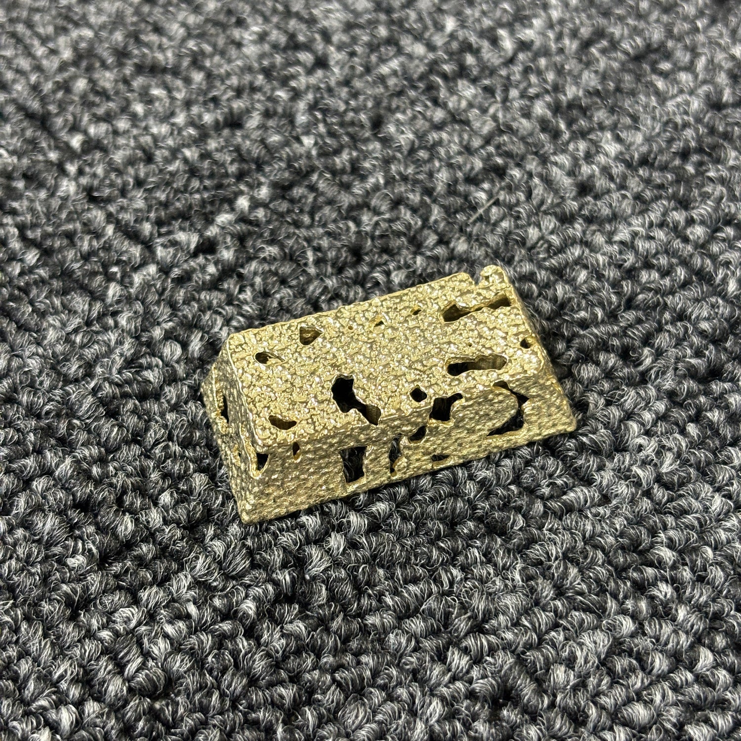 Pure copper and white copper, brass personalized hollow transparent keycaps, metal decorative keycaps