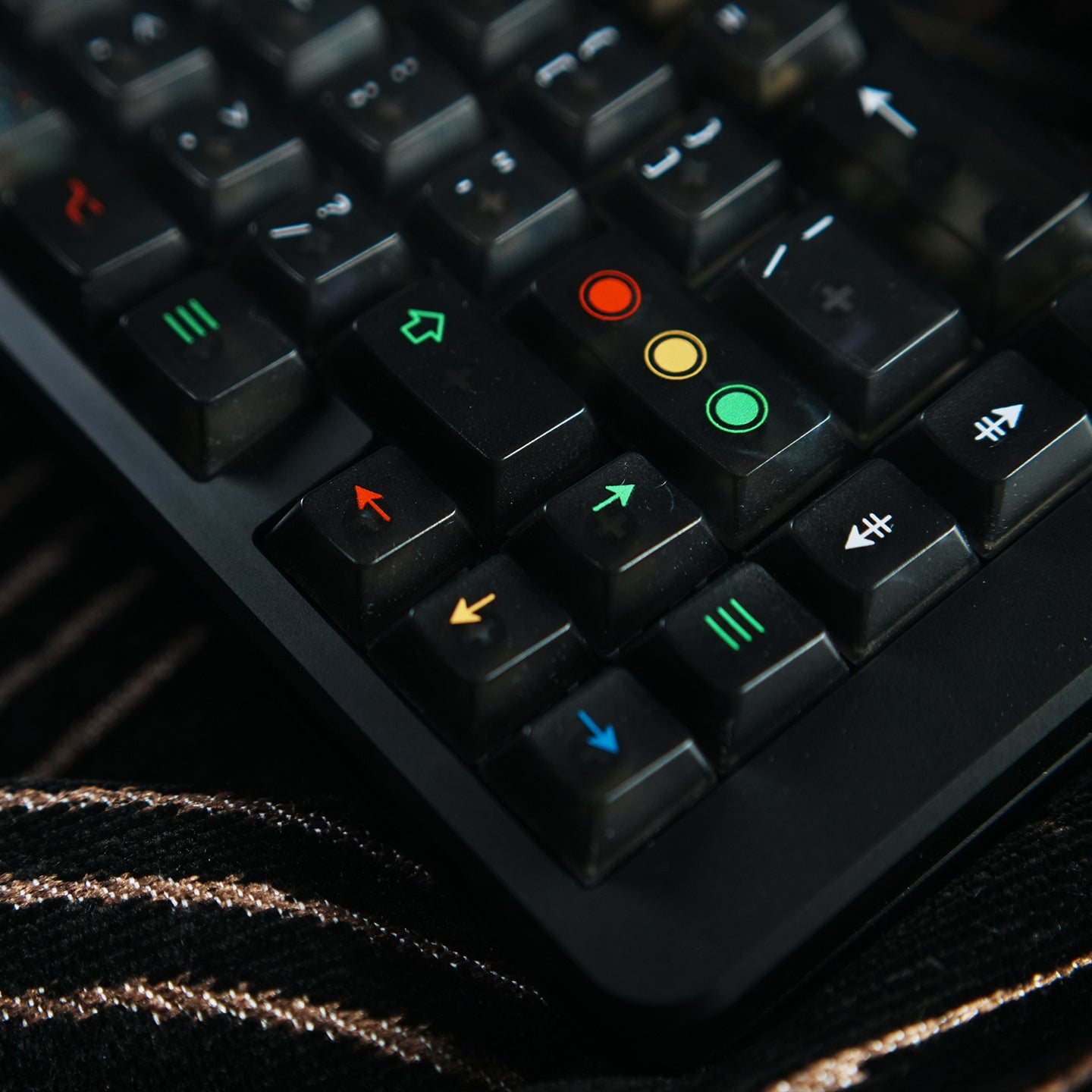 Black light fog transparent mechanical keyboard keycap UV printing factory height 122 keys