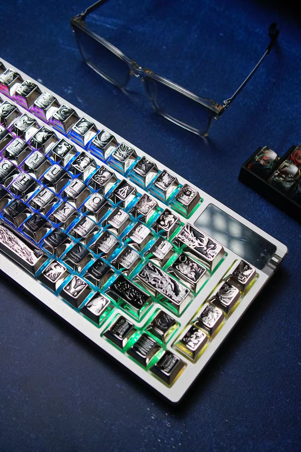 Fantastic Beasts theme, metal laser carved keycaps set, personalized keycaps made of zinc alloy material.