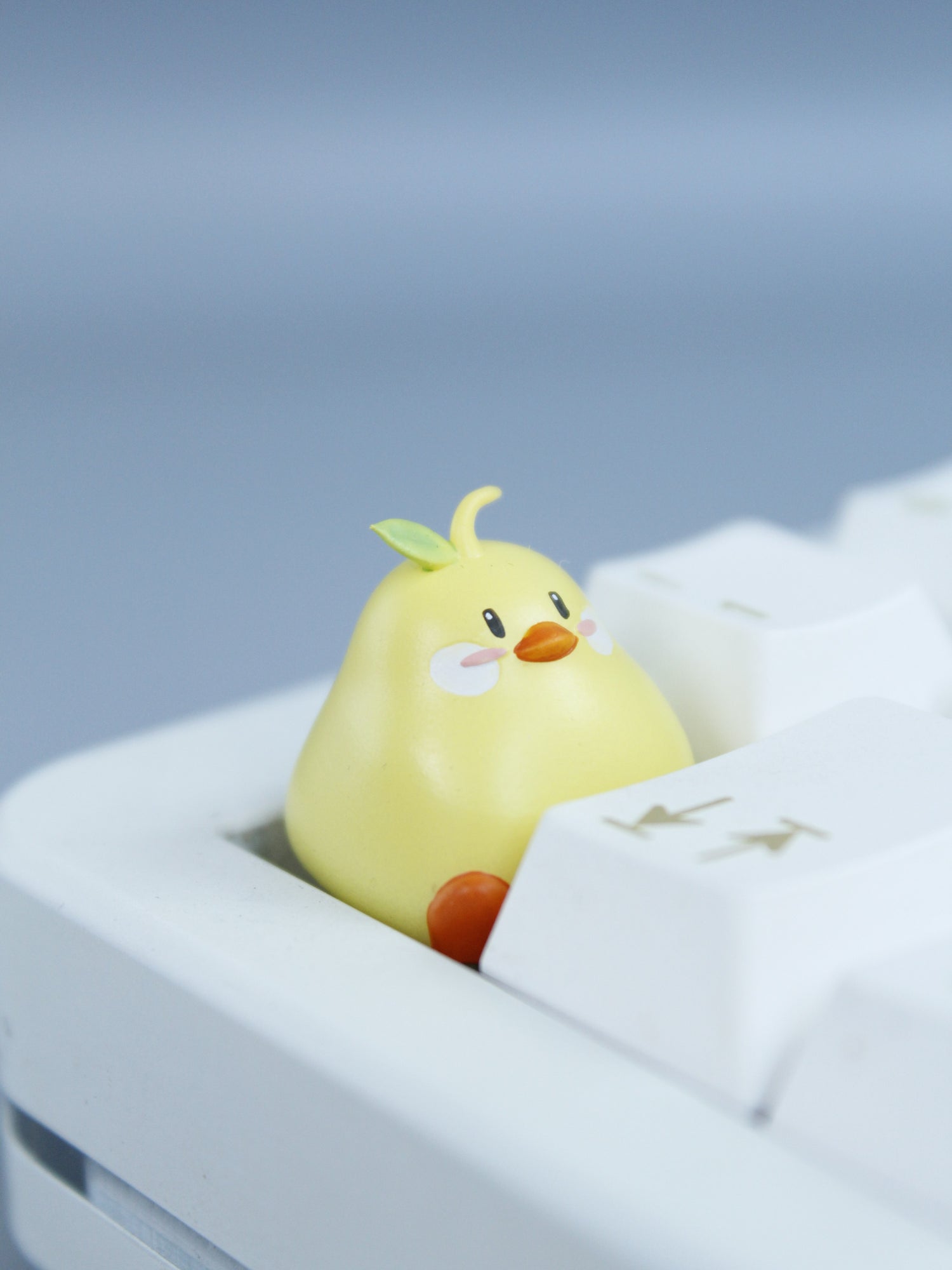 Infinite warmth, beautiful pear resin coated keycaps, creative and cute keycaps, decorative keycaps