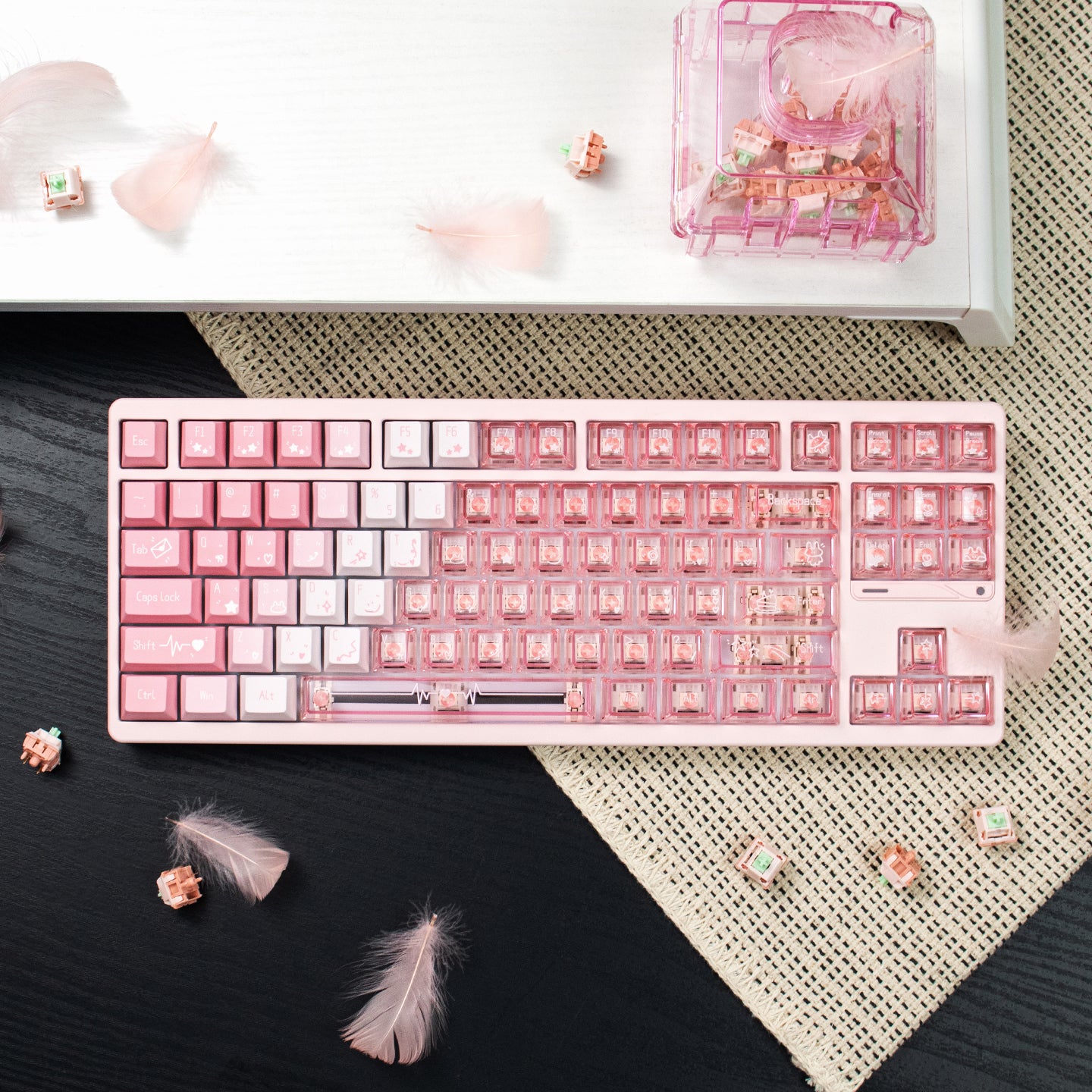 Snowy Mountain Strawberry Heartbeat Gradient Pink Transparent Mechanical Keyboard Keycaps Customization Complete Set PBT+PC Original Factory Height Set Keycaps
