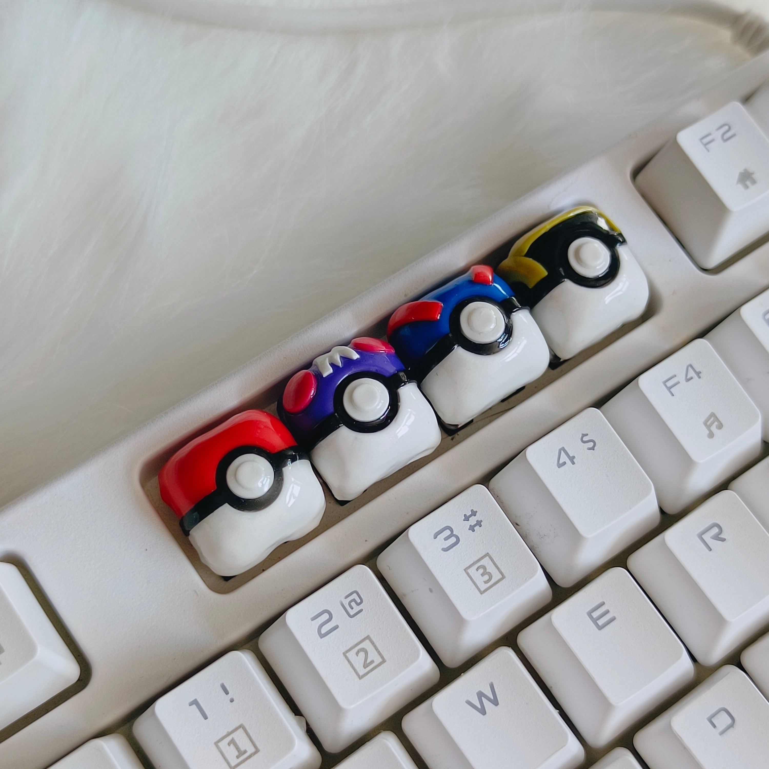 Pok é Ball, POLYMER CLAY material handmade 1U personalized keycap. Anime game props, peripheral culture, creative keycaps