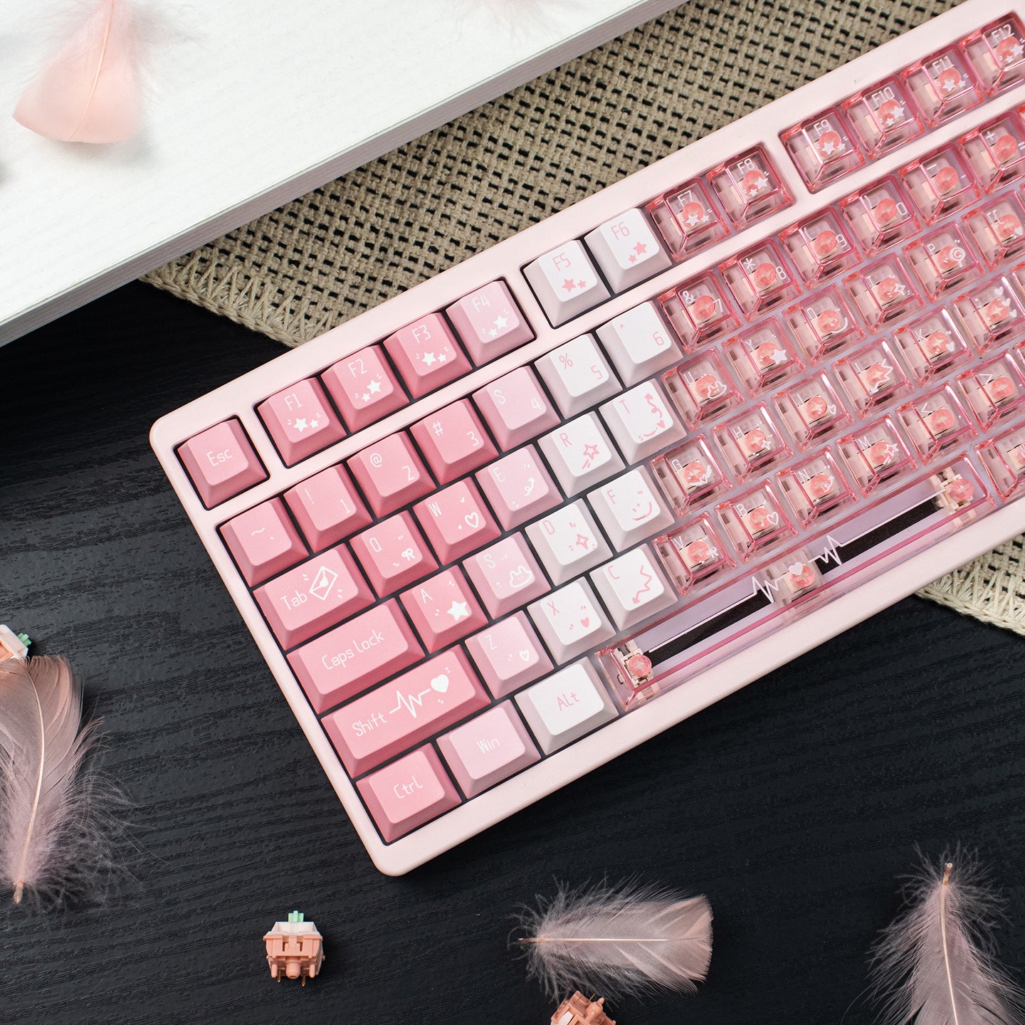 Snowy Mountain Strawberry Heartbeat Gradient Pink Transparent Mechanical Keyboard Keycaps Customization Complete Set PBT+PC Original Factory Height Set Keycaps