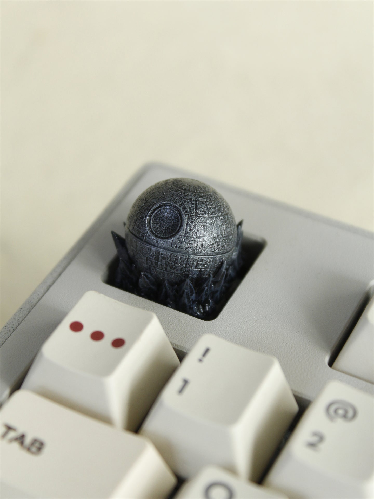 Death Star,DS-1 platform, Resin coated personalized keycaps, keycaps for anime, gaming, and movie peripherals