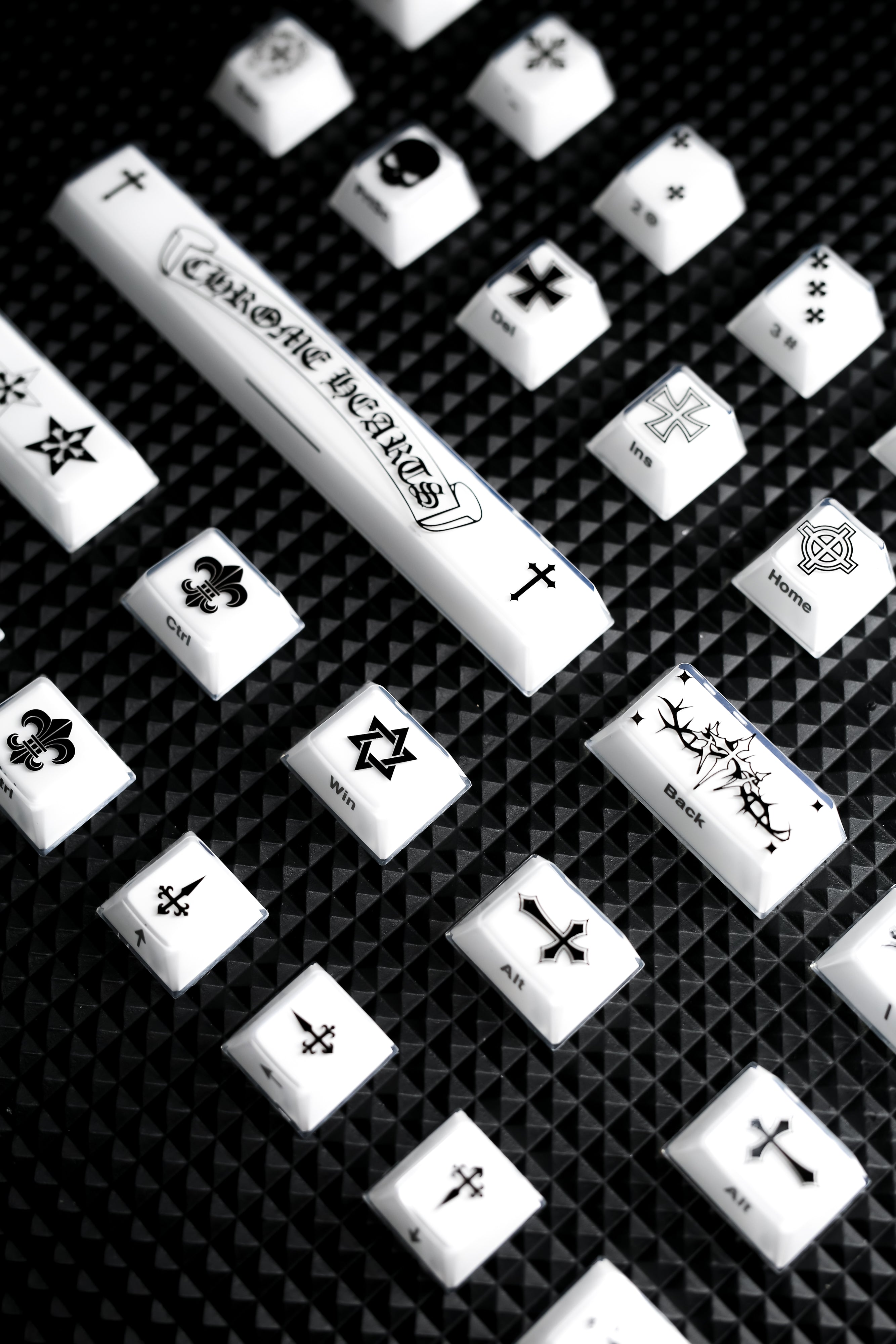 Chrome Hearts Crystal Jelly Keycaps, PC High Transparency Keycaps Transparent Theme Mechanical Keyboard Specific Keycaps, Fashion Trend Personalized Keycap Set