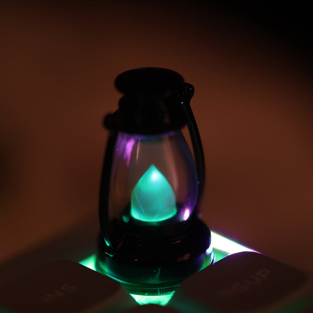 The original design of the kerosene lamp keycap is made of transparent resin material, which can emit light at night.
