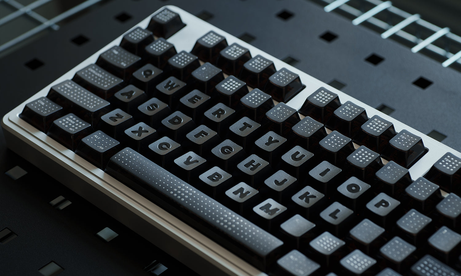 ROTOR mirror inspired aluminum alloy letter keycap set with 27 CNC machined anodized customized personalized keycap letter sets