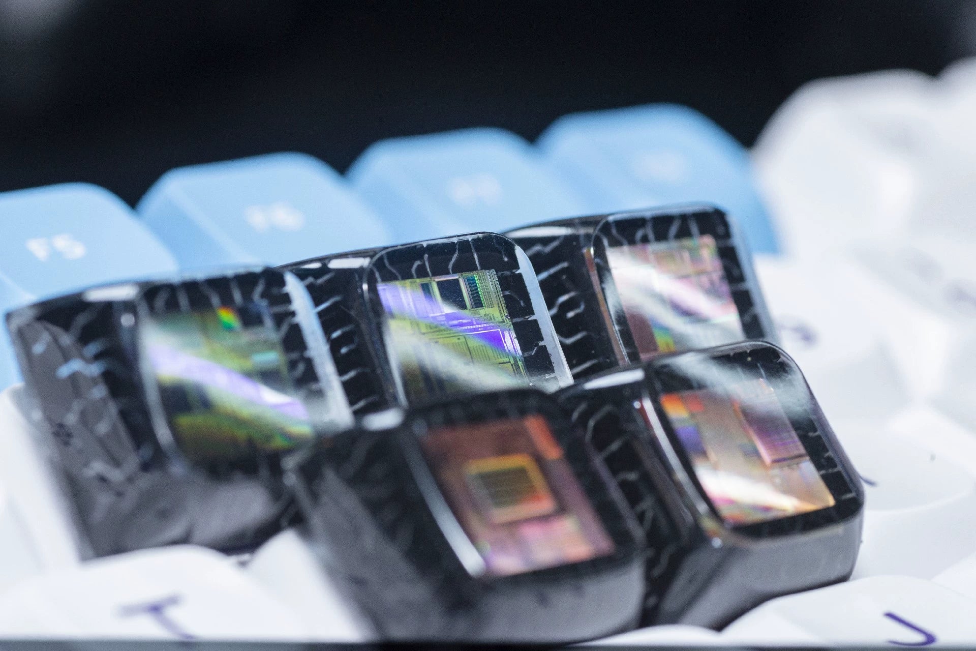 Crystal drops of glue, Transparent chip keycaps - XDA highly personalized keycaps, keyboard decorative keycaps