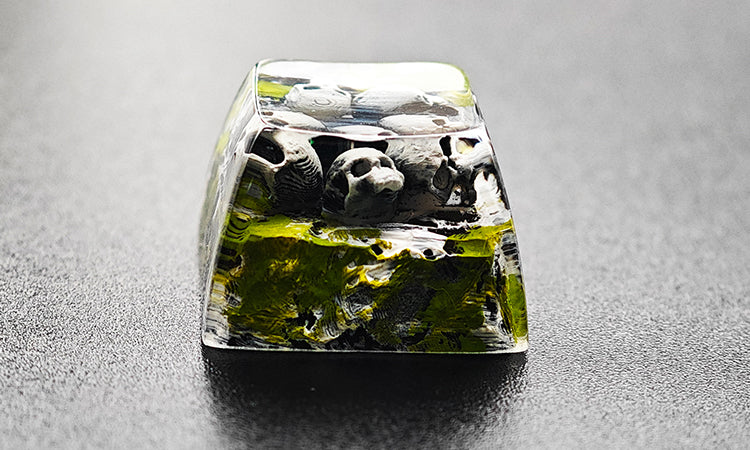 Mechanical keyboard, personalized resin keycaps, skull, soul, translucent, handmade, creative drop glue keycaps
