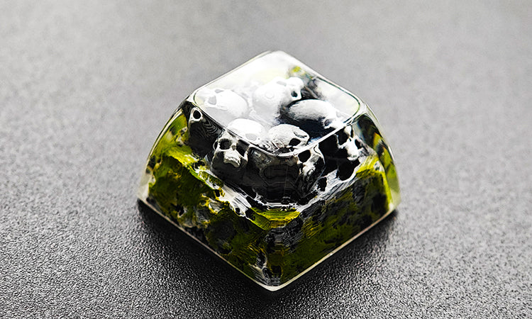 Mechanical keyboard, personalized resin keycaps, skull, soul, translucent, handmade, creative drop glue keycaps